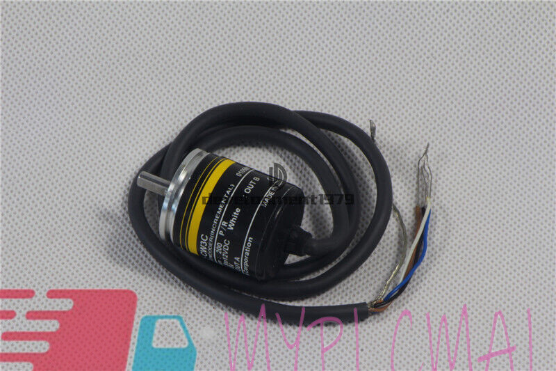 New 1PCS OMRON E6A2-CW3C 200P/R Rotary Encoder E6A2CW3C