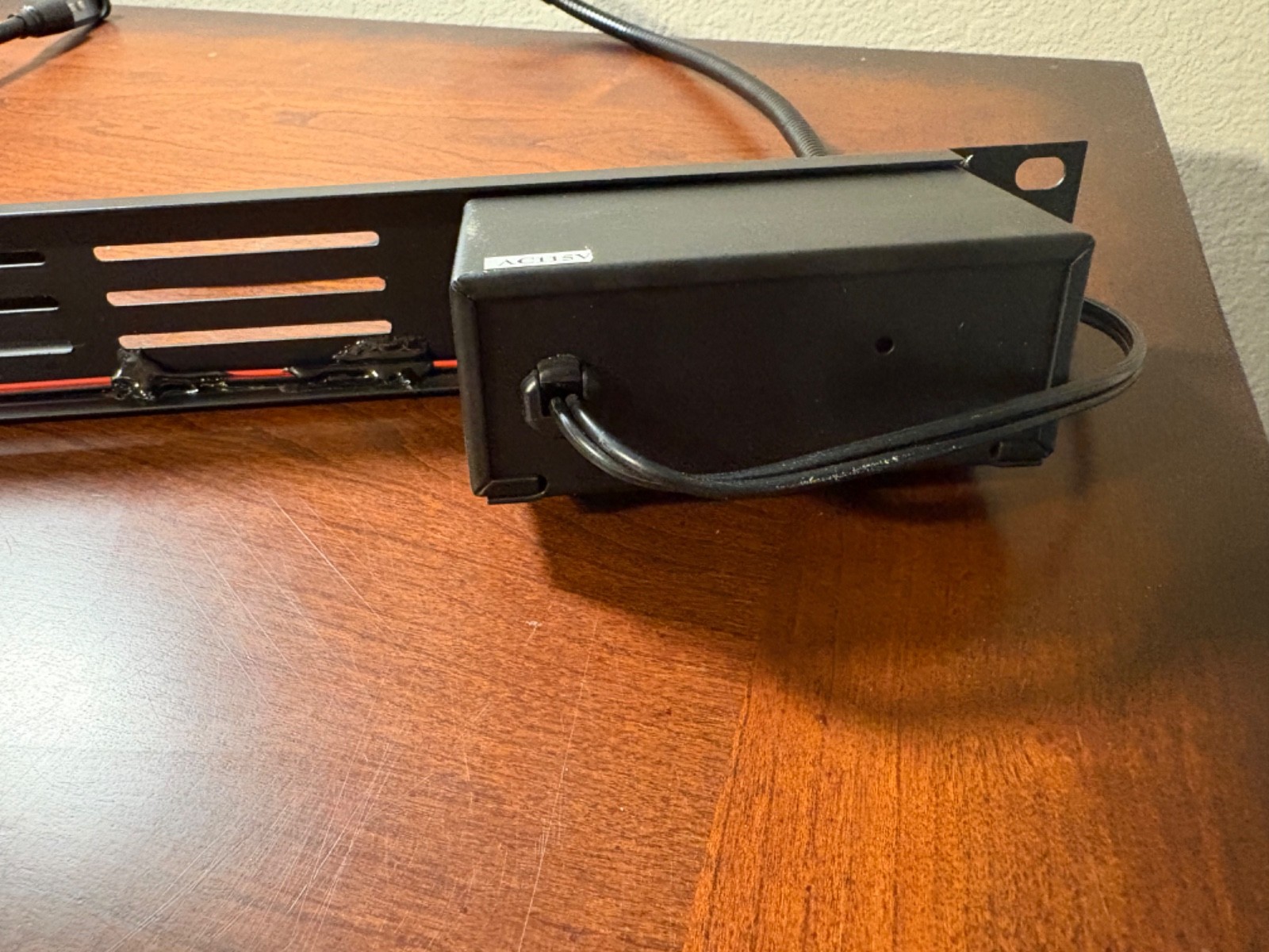 Rack Mount Light for Gator rolling rack-Nady