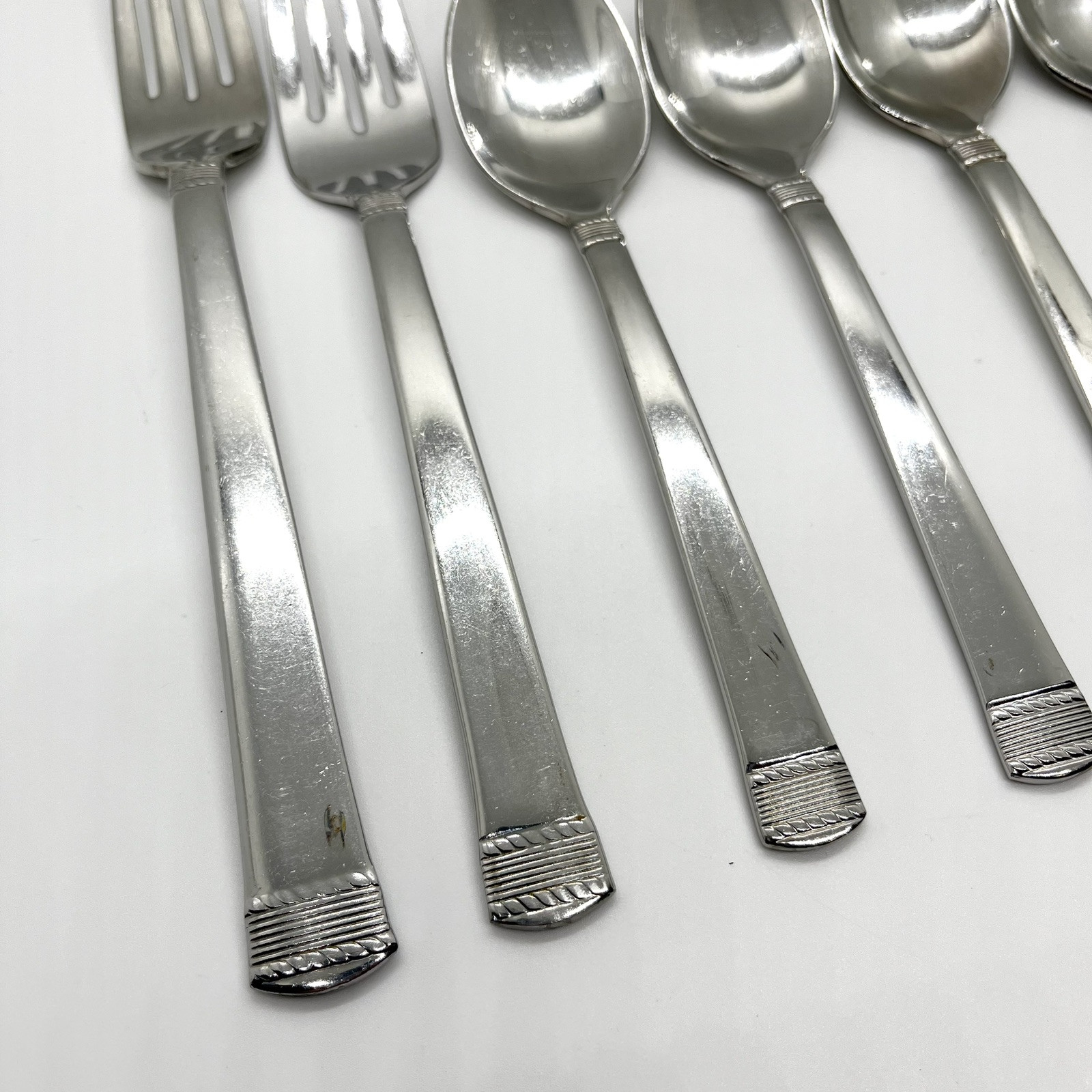 Lot 7 Pcs Wallace Coin Edge Flatware Dinner/Salad Fork & 5 Teaspoons Flatware