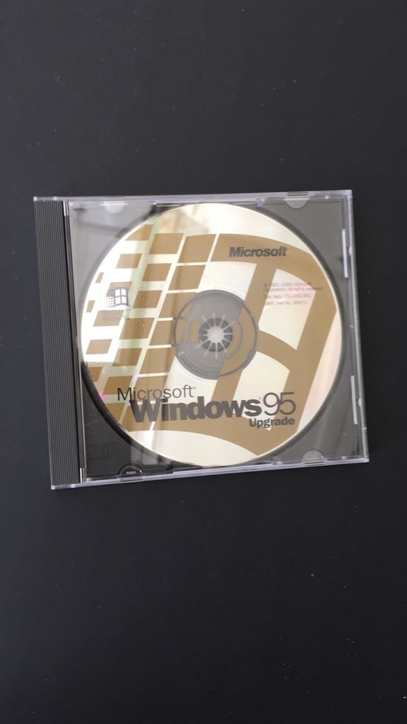Vintage Microsoft Windows 95 Upgrade CD-ROM Retro OS 1995 Complete