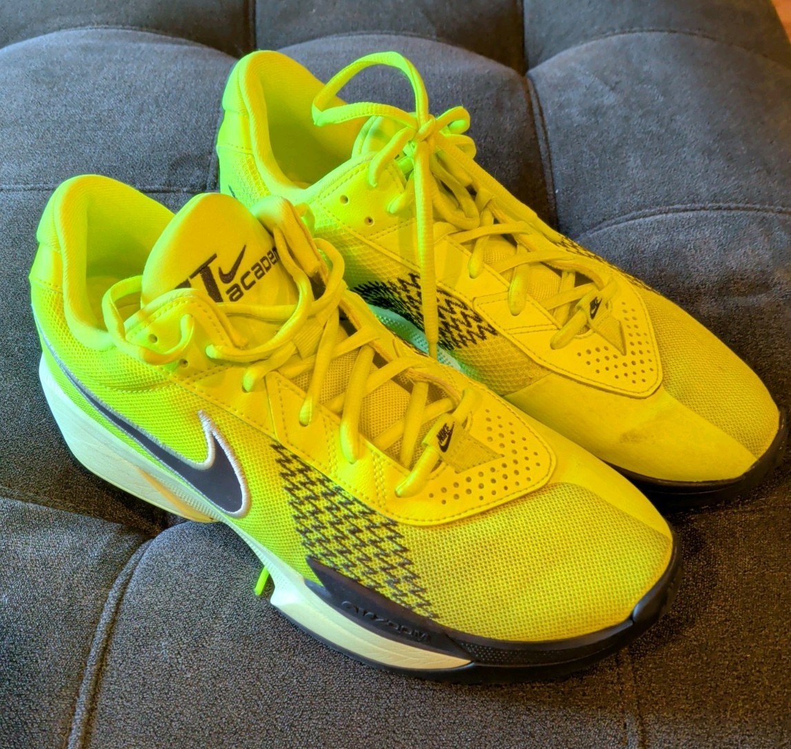Nike Air Zoom GT Cut academy Volt Men's Sz  10.5 FB2599-700