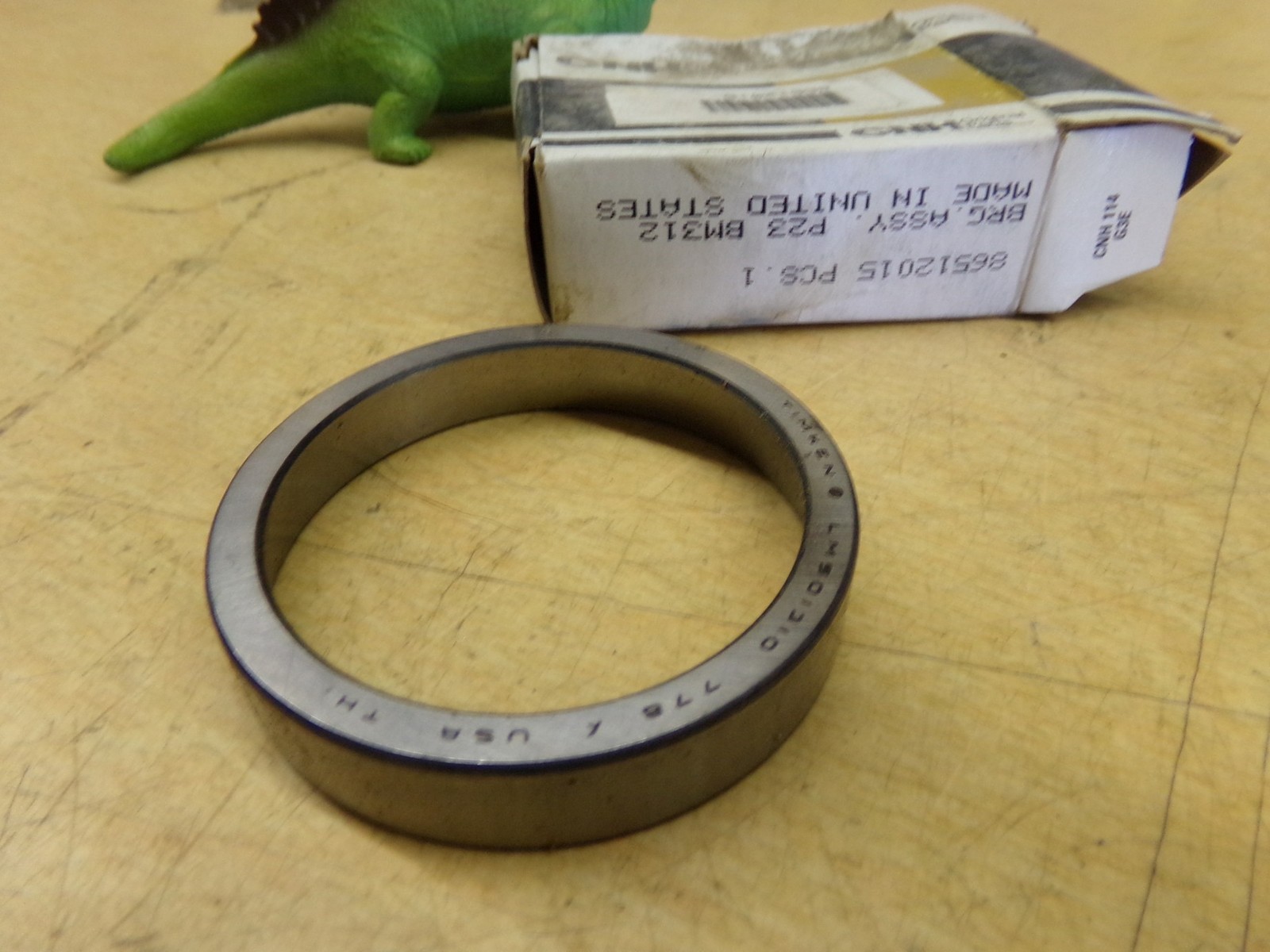 NEW CNH 86512015 Bearing *Free Shipping*