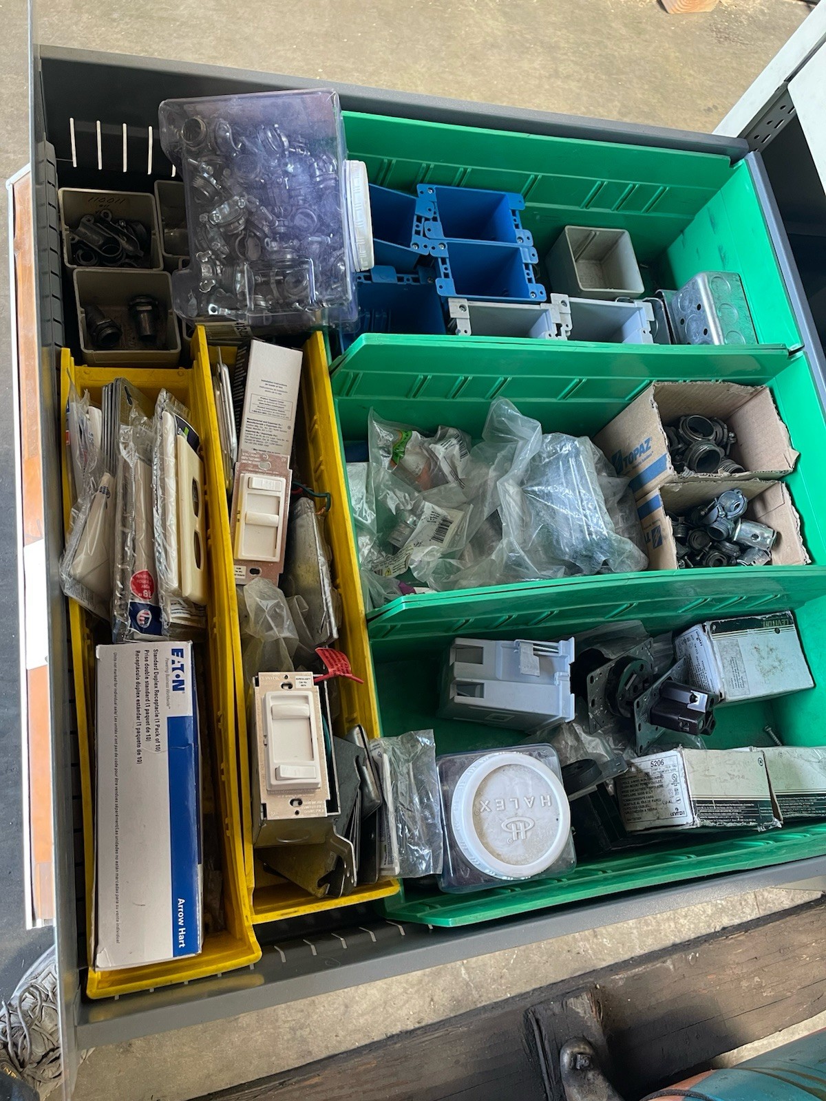 Lot of Electrical Outlets, Switches, Covers and Housings (25M22)