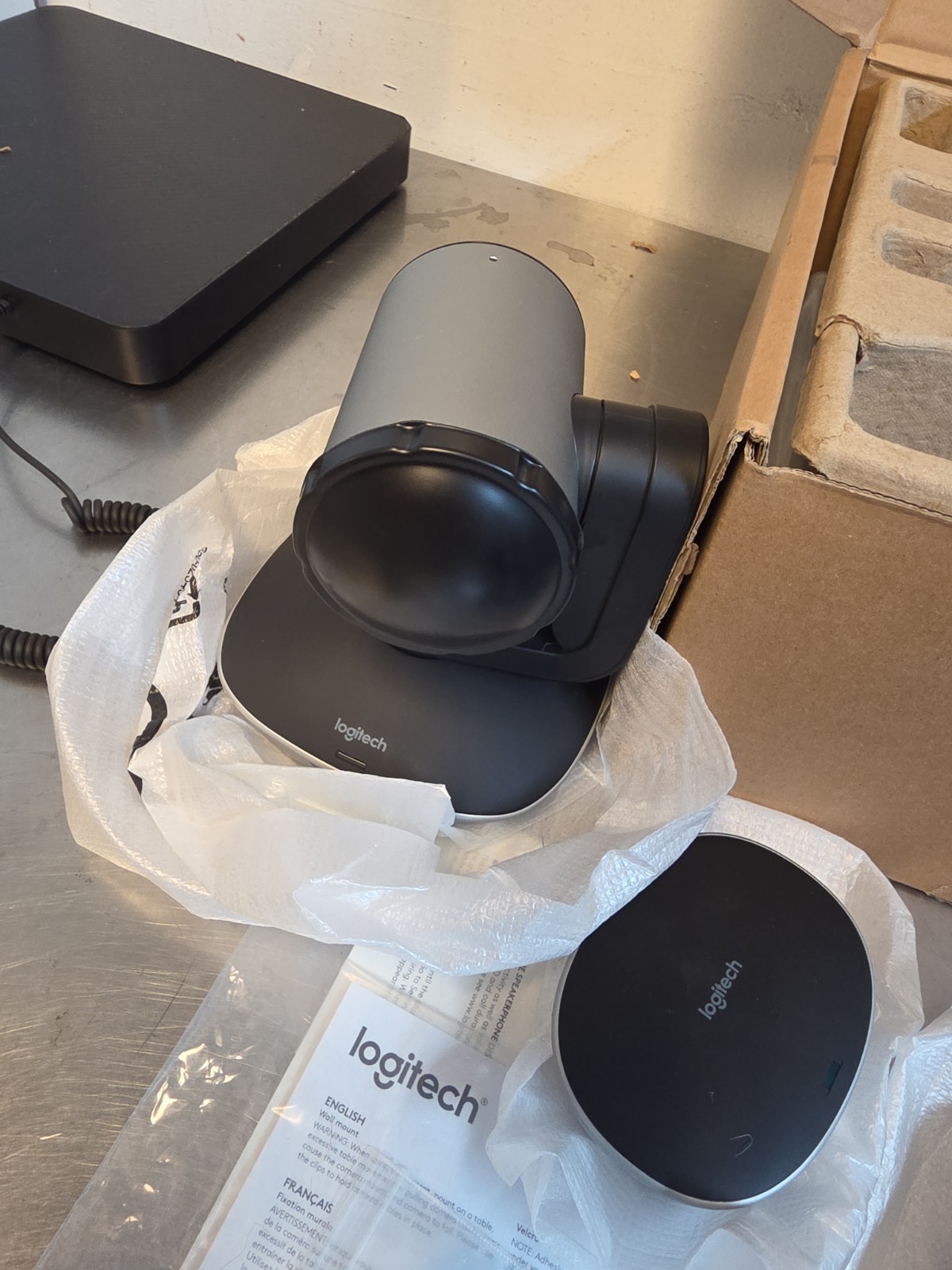 Logitech GROUP Video Conferencing System Hub & Camera V-U0036/V-U0032