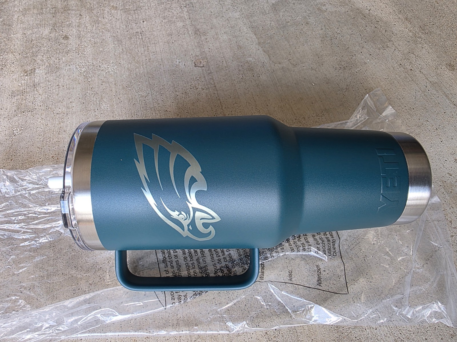 Yeti 42oz straw mug Philadelphia Eagles