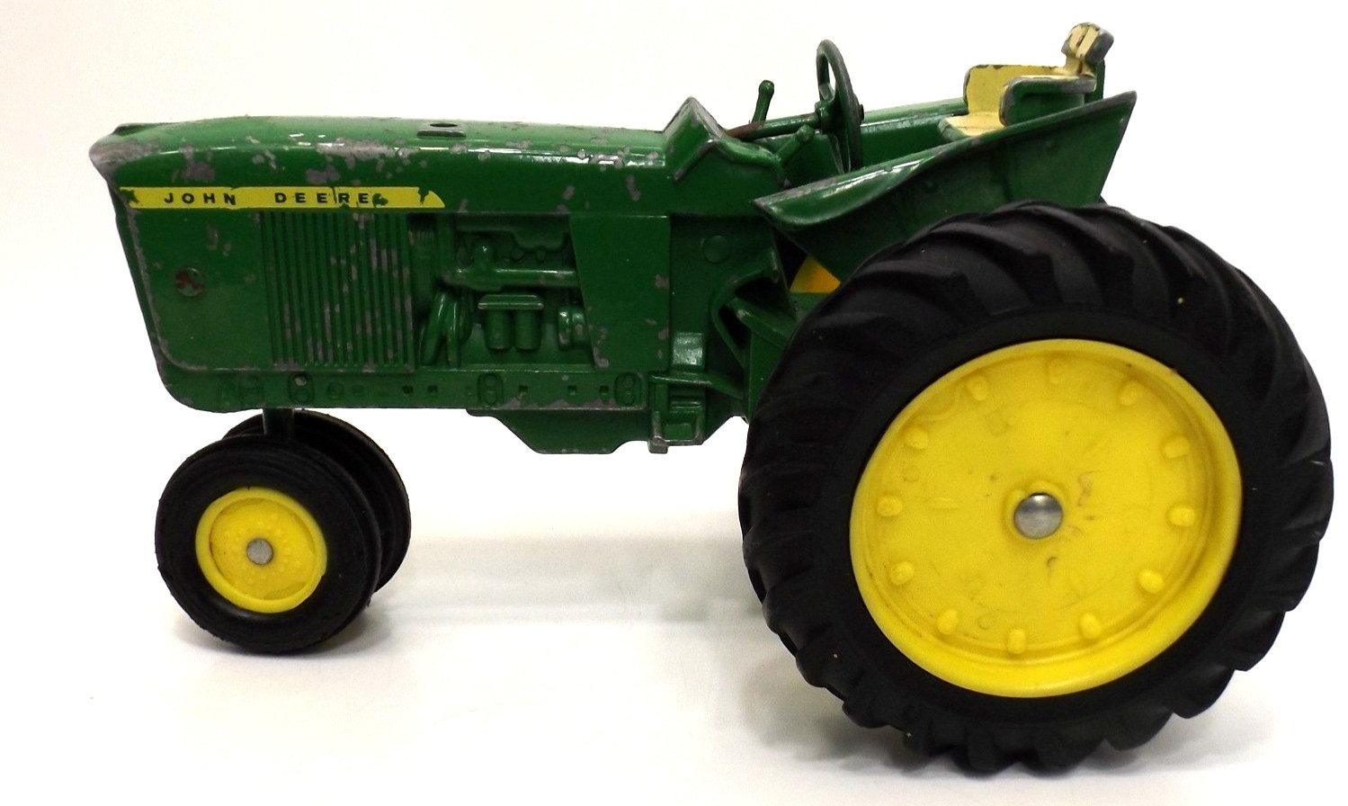 Ertl John Deere Toy Green Tractor Diecast 1/16 Scale Narrow Front