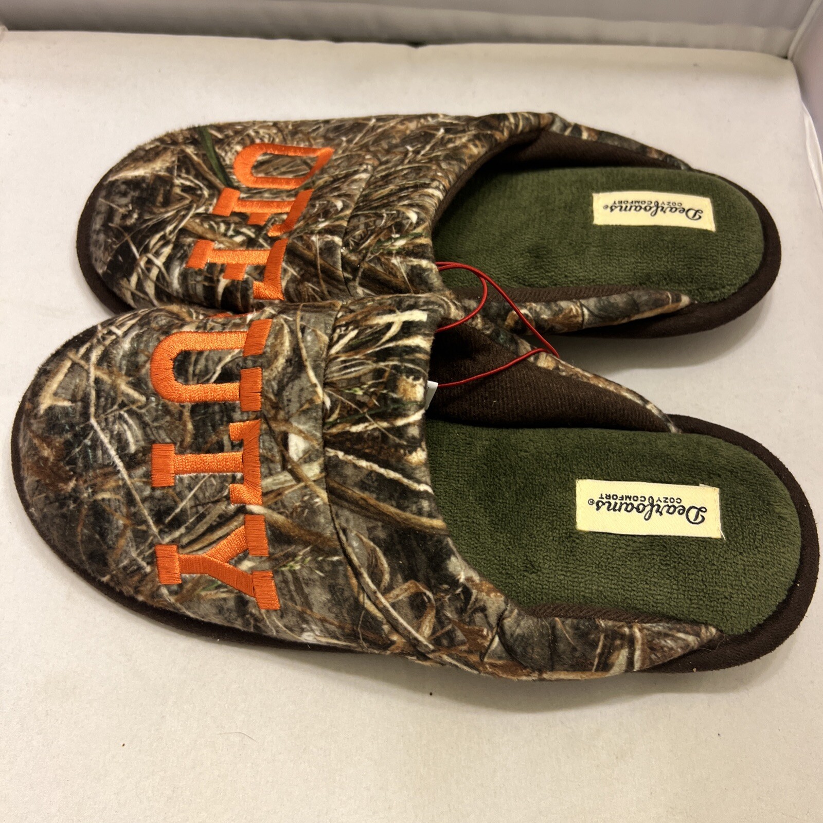 Dearfoam Camo Slippers Men Size 7/8 Memory Foam