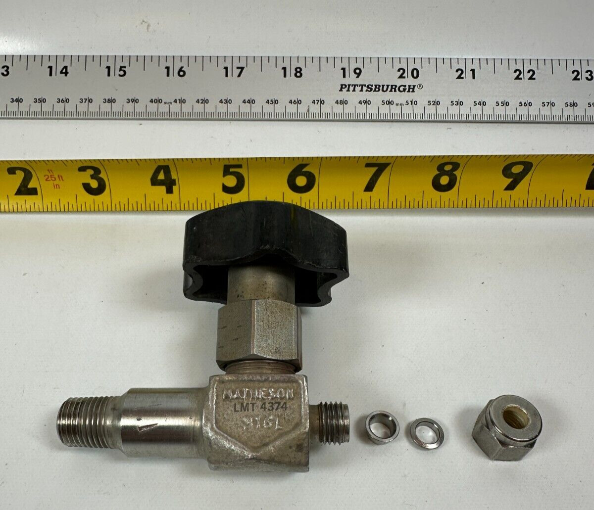 Matheson Gas Valves LMT 4374 1/4" MPT x 1/4 Tube 316L S/S New Tube Ferrules