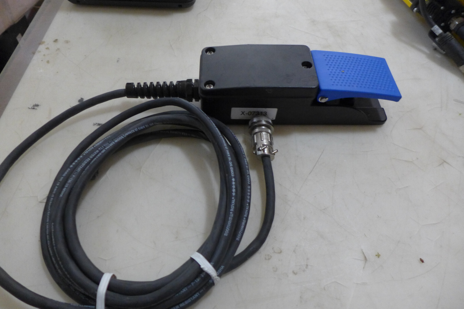 O76 VALLEYLAB E6009B BIPOLAR FOOTSWITCH USED