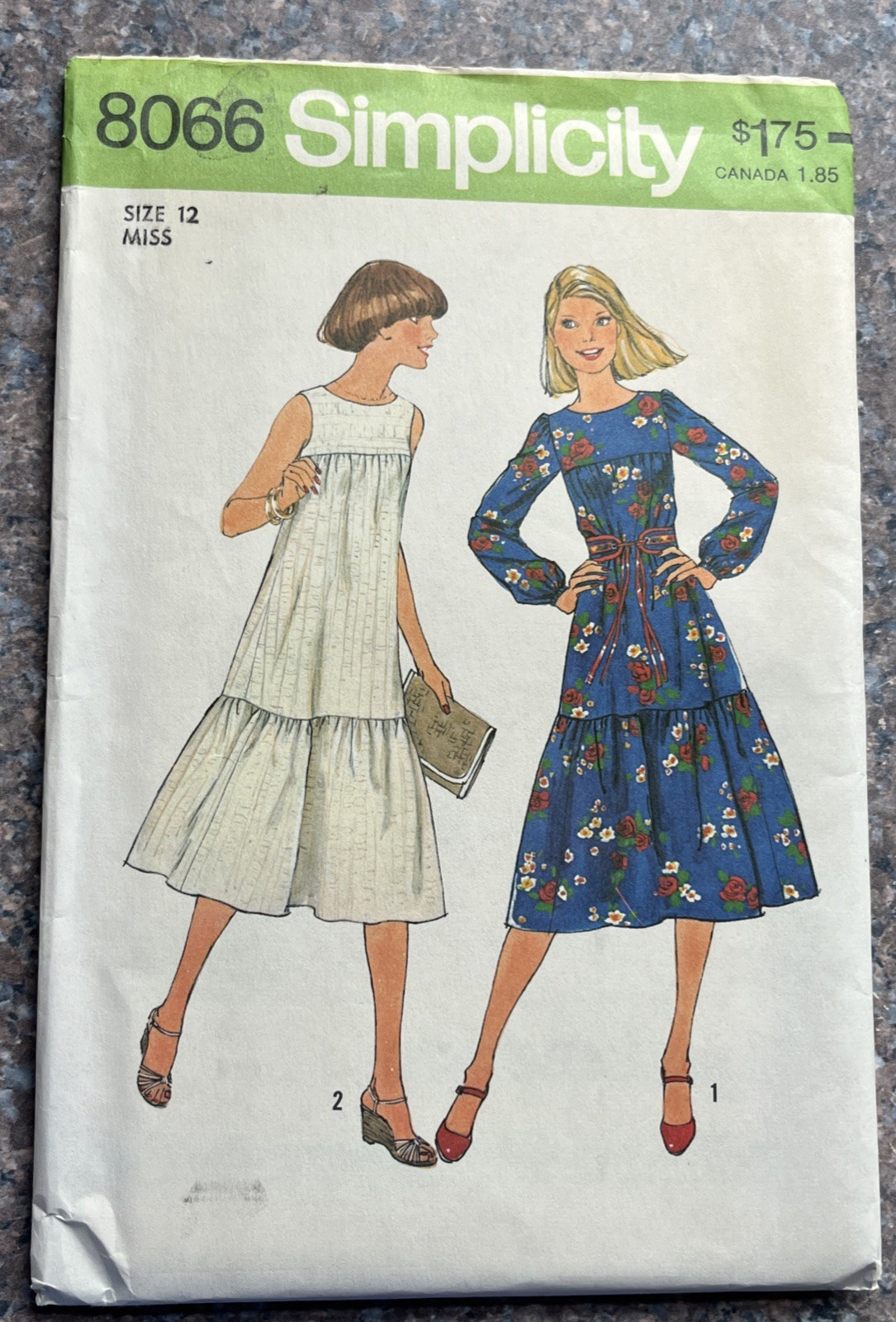 VTG 70's SIMPLICITY 8066- Size 12 Misses TWO STYLE RETRO DRESS PATTERN - UNCUT