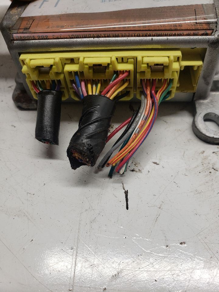 2007-2012 Nissan Sentra Control Module ab OEM 1379011