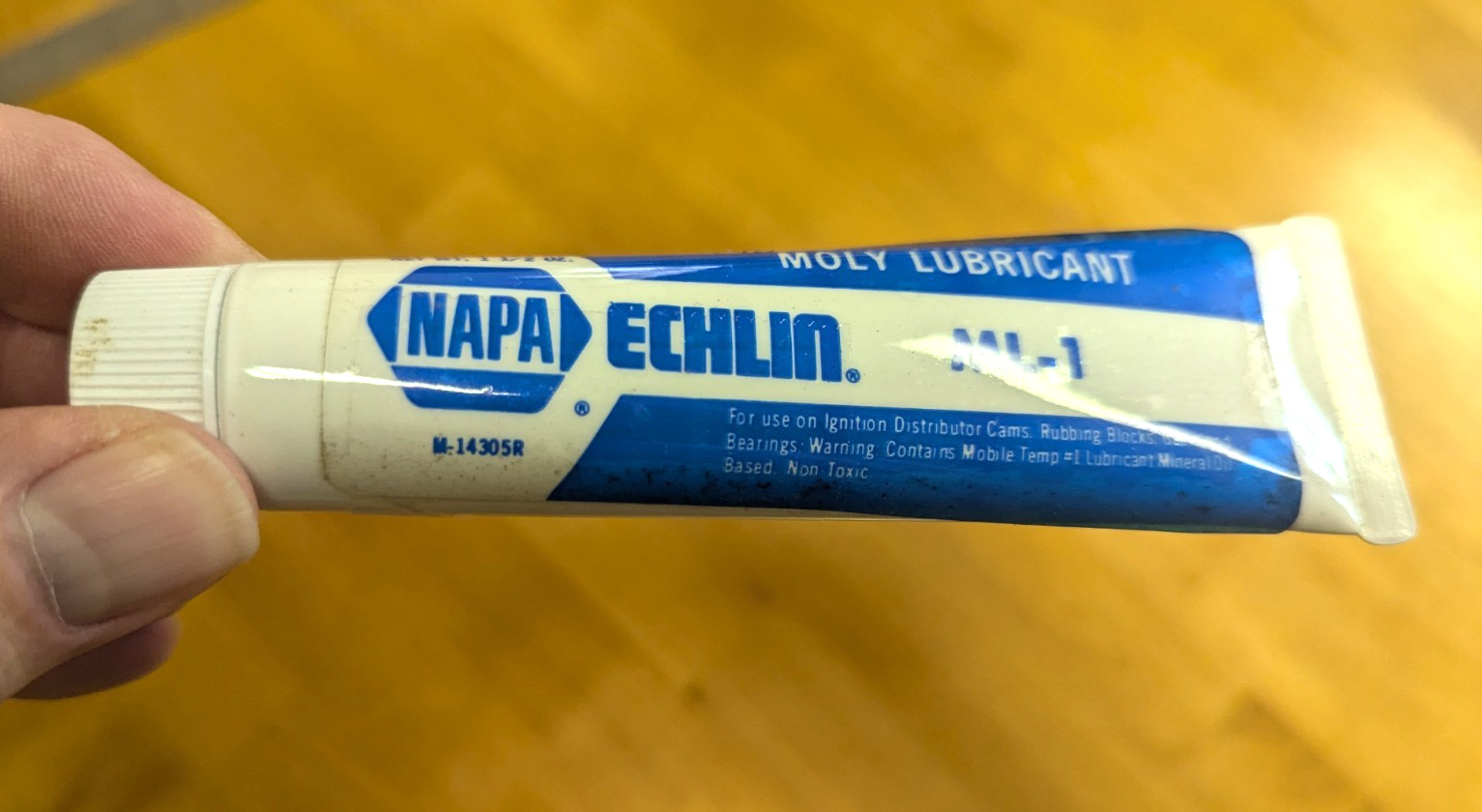 NAPA ECHLIN Molly Grease M14305R Tube 1.5 oz net NOS