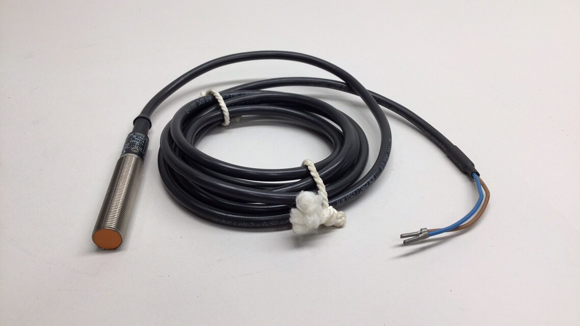IFM Efector IFA2002-ABOW Inductive Proximity Switch Sensor IF0303