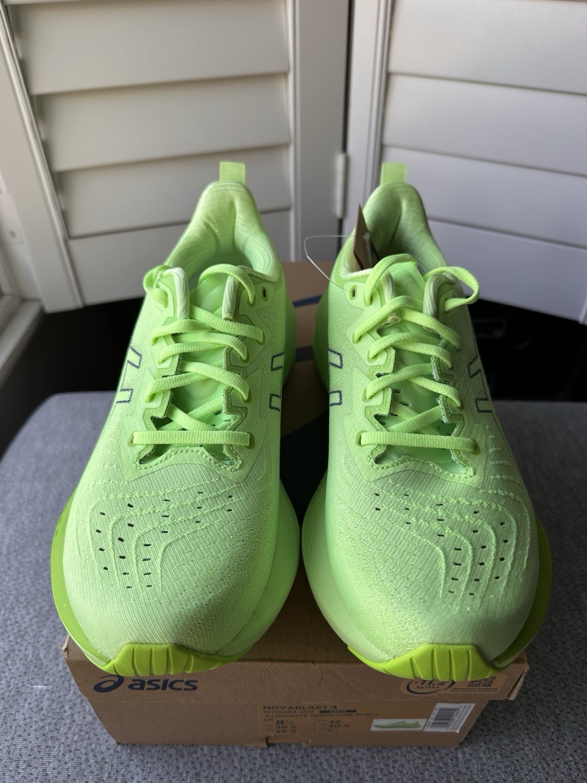 ASICS Novablast 4 Illuminate Green Men's Size 8.5