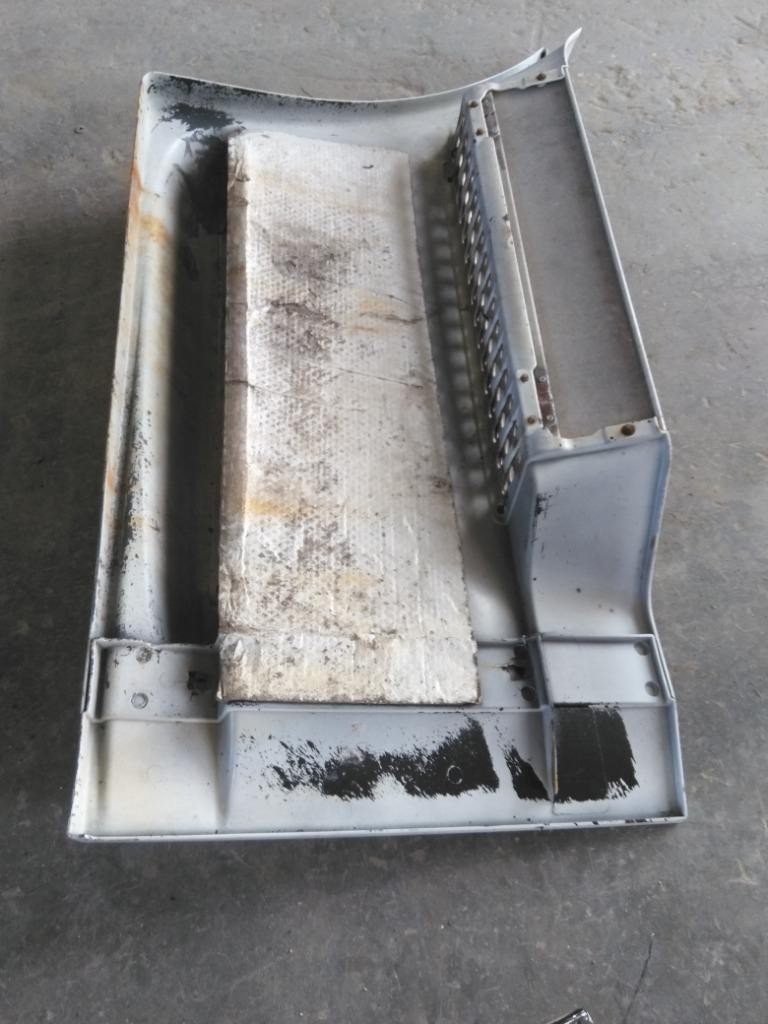 For 2014 FREIGHTLINER CASCADIA 113 SIDE FAIRING Right , MN