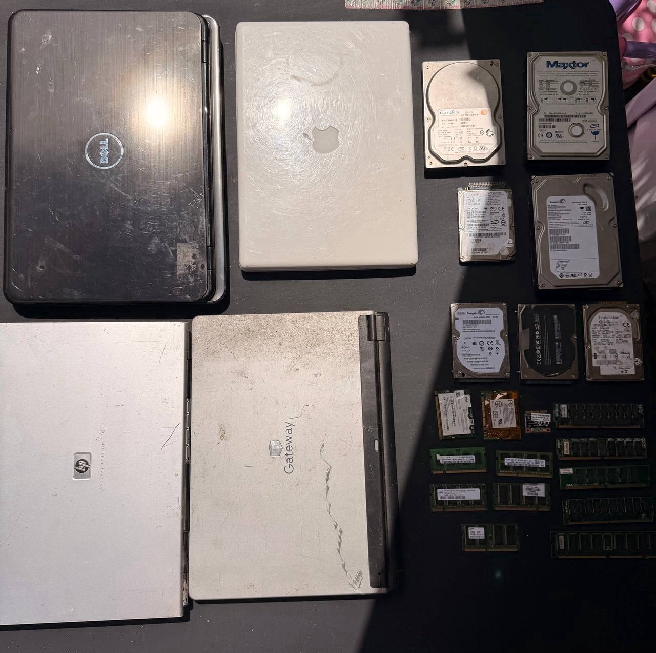Vintage Laptop & Computer Parts Lot + HDD/RAM – Untested