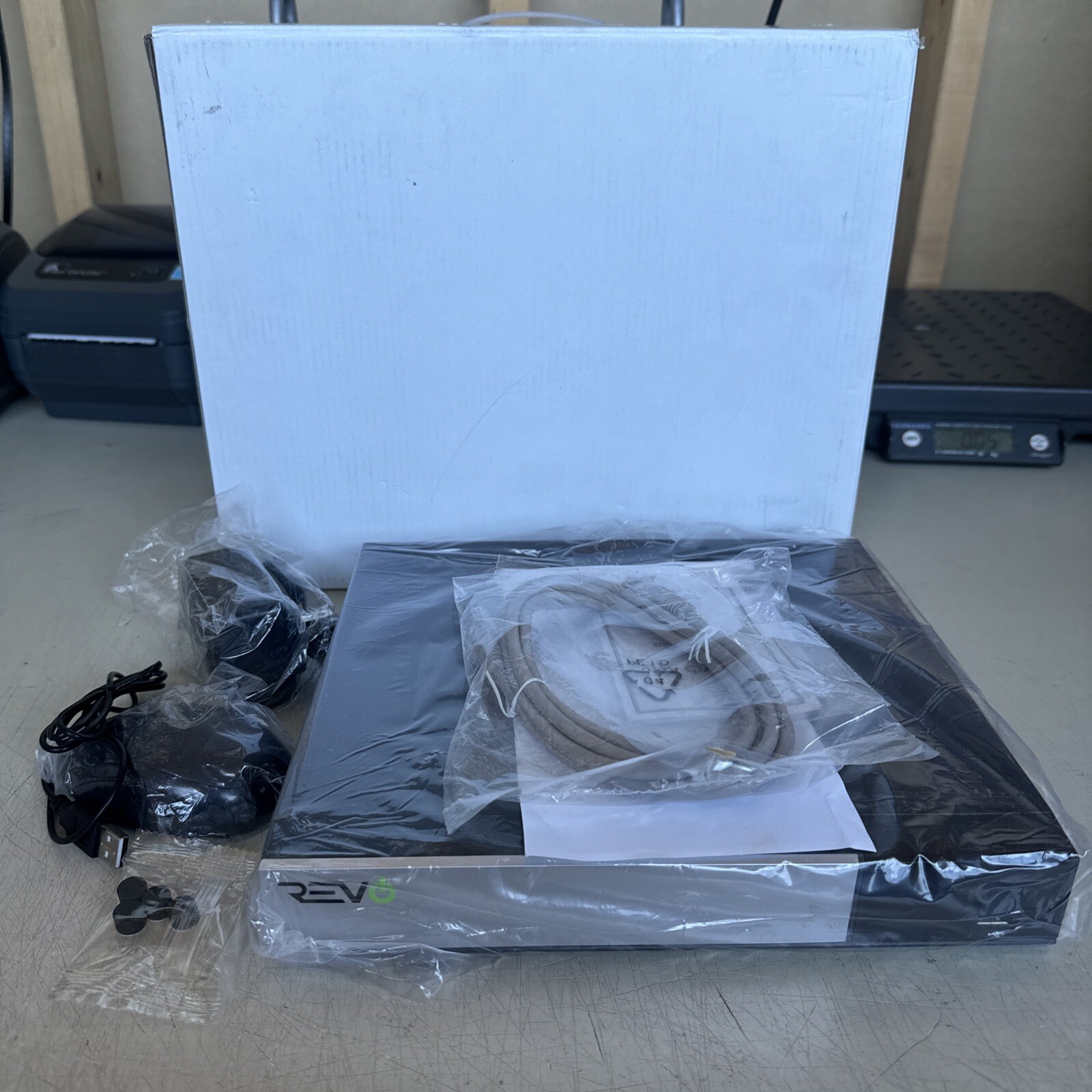 REVO RA4JDVR1A Aero Analog HD DVR 4CH 1TB Security System