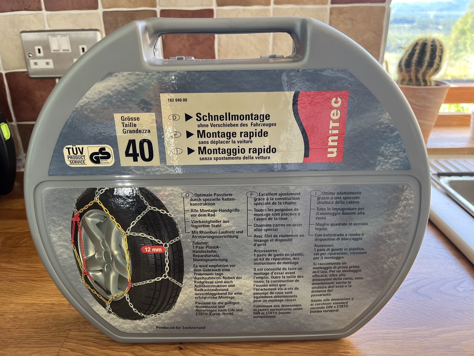 Unitec Snow Chains 12mm Size 40 Instructions & Gloves, See Photo For Wheel Sizes