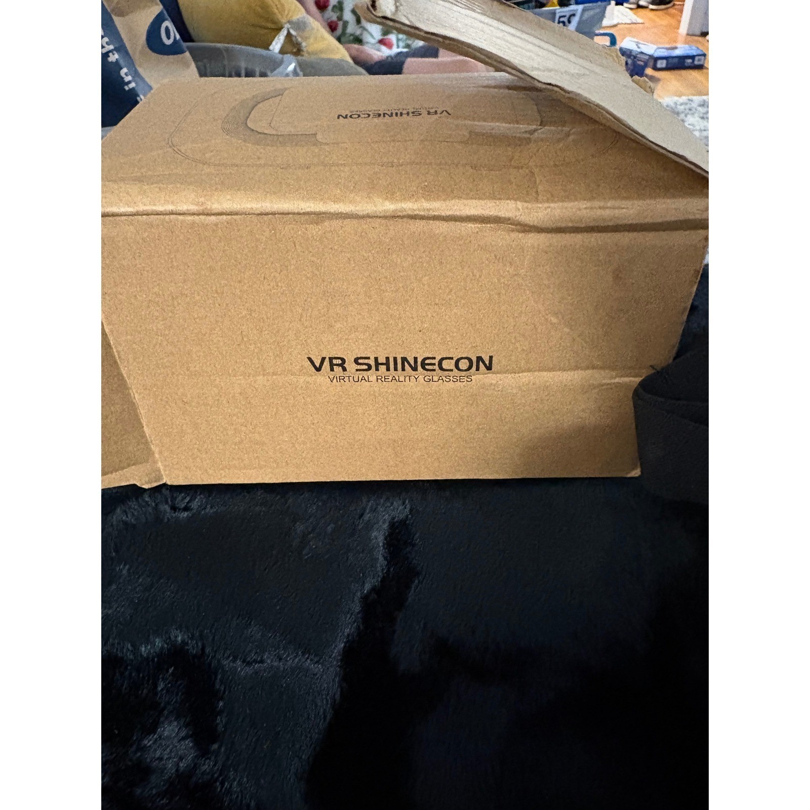 VR Shinecon Virtual Reality Glasses White VR Headset with Remote Control