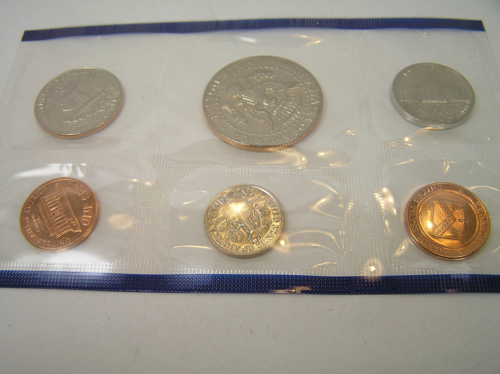 US Mint 1987 Uncirculated Coin Set P & D