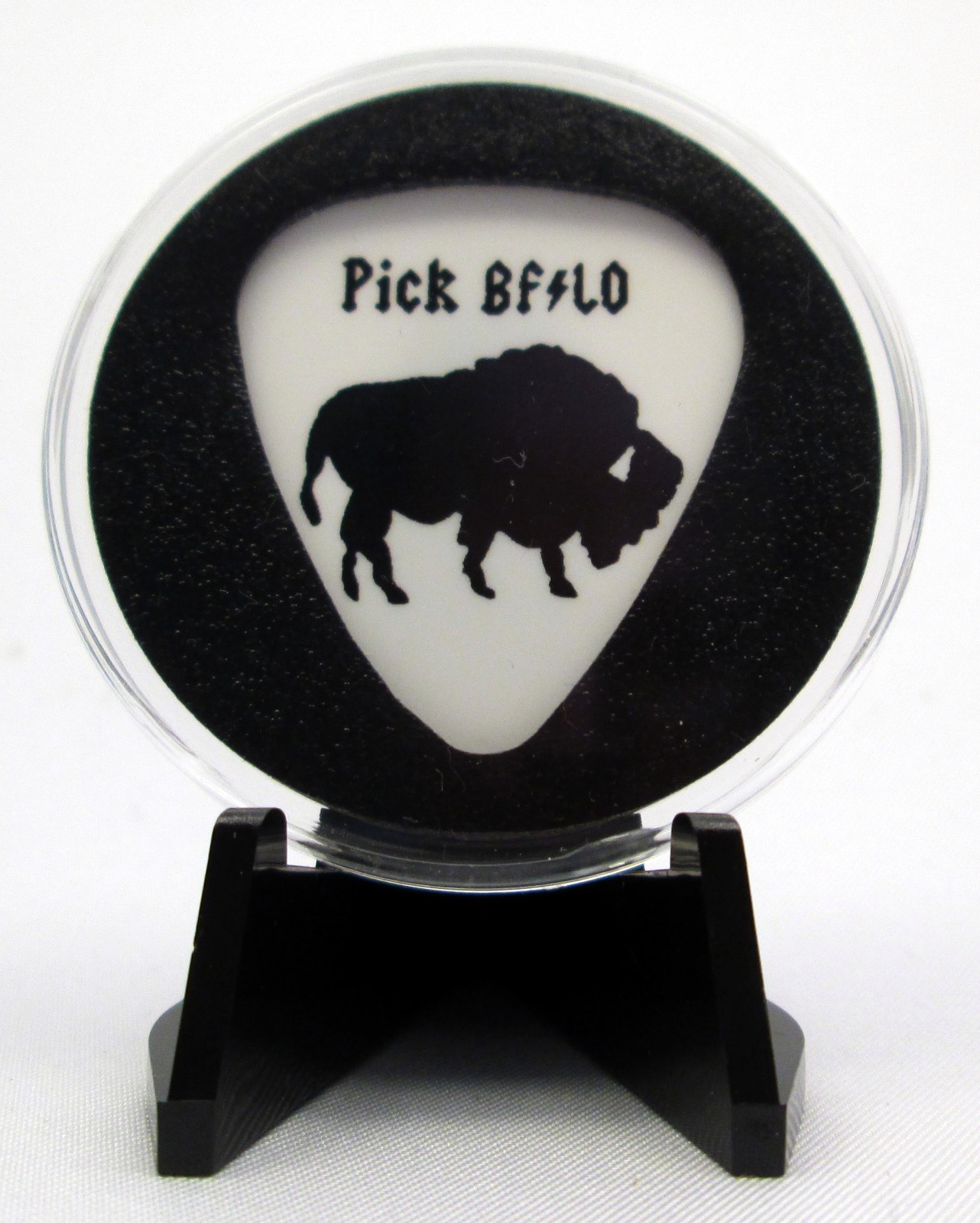 Pick Buffalo Guitar Pick With MADE IN USA Display Case & Easel