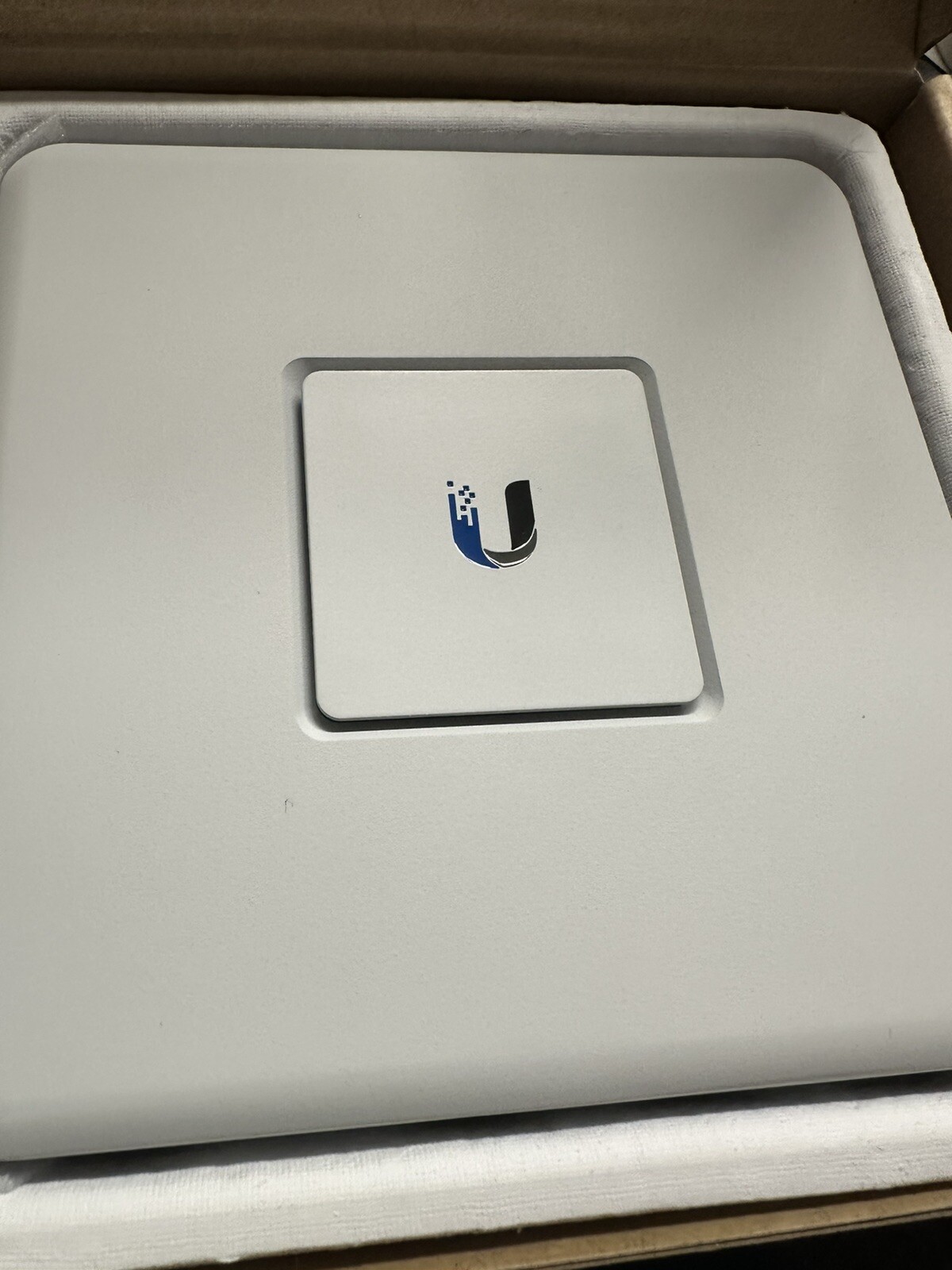 Ubiquiti Networks UniFi Security Gateway - White (USG)