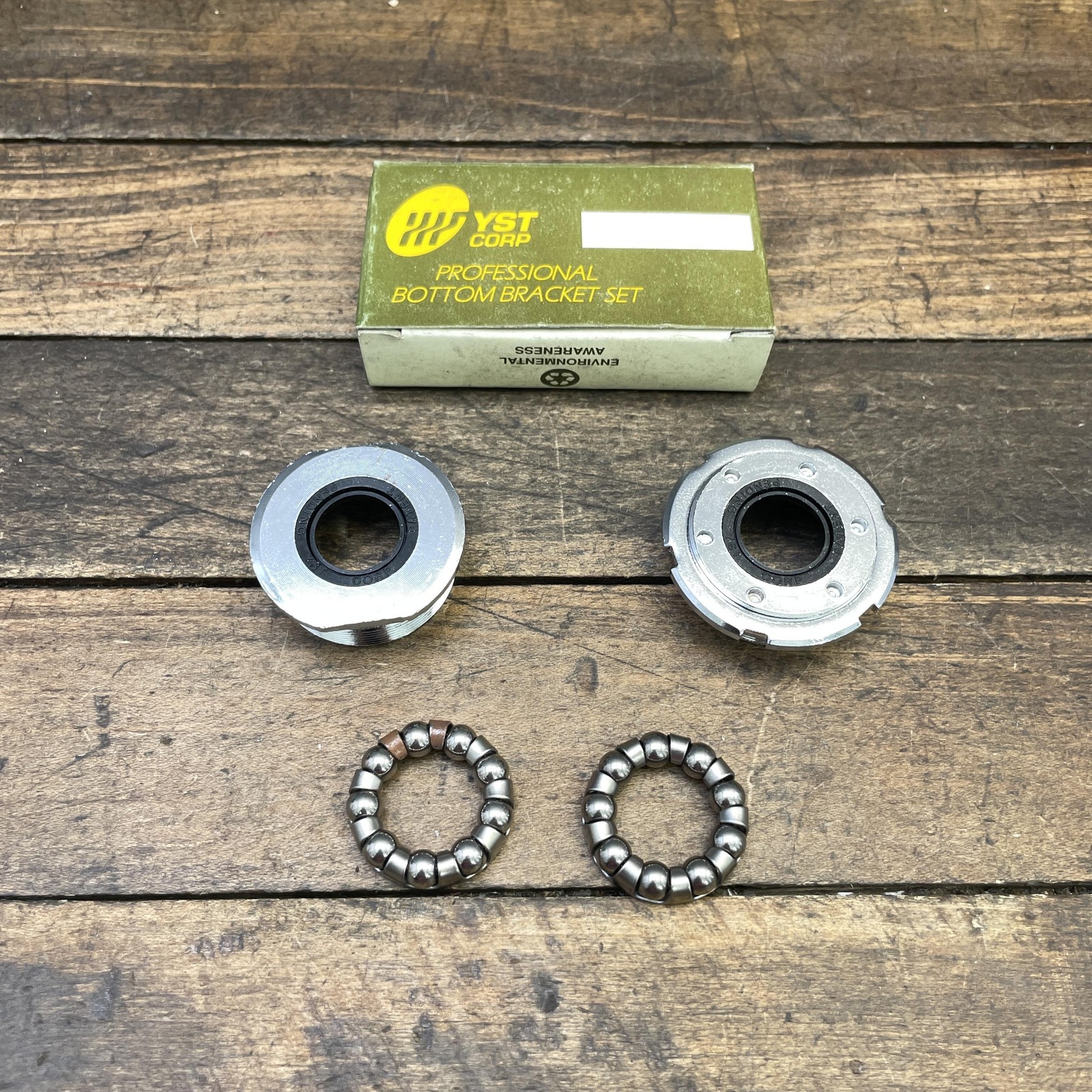 Vintage YST Professional Bottom Bracket Set English Threaded BSA Bearings Bike
