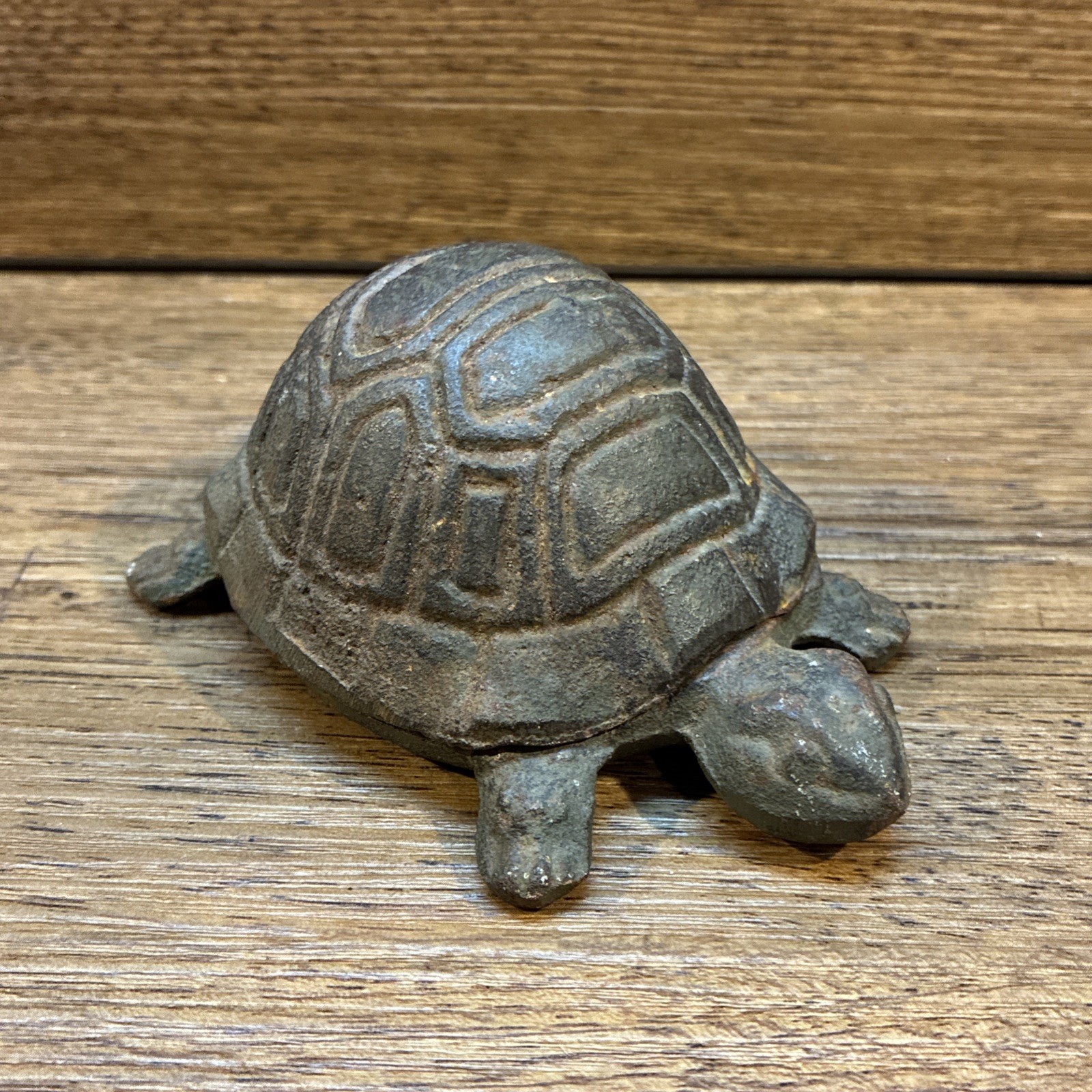Turtle Hide A Key Box Hideaway Rustic Cast Iron Garden Decor Figure Tortoise