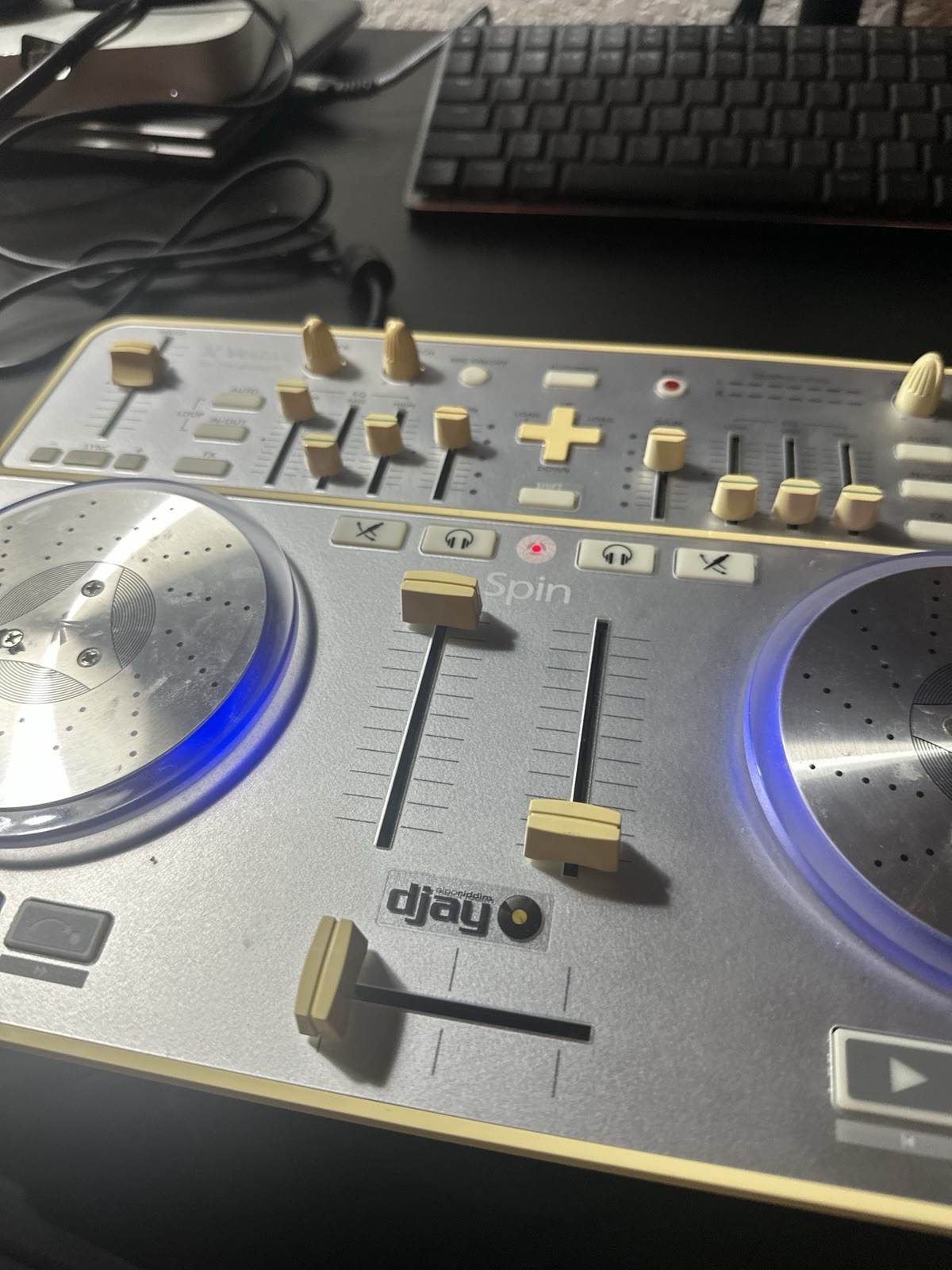 Vestax SPIN DJ Controller USB MIDI Audio Interface Algoriddim djay  Tested Works