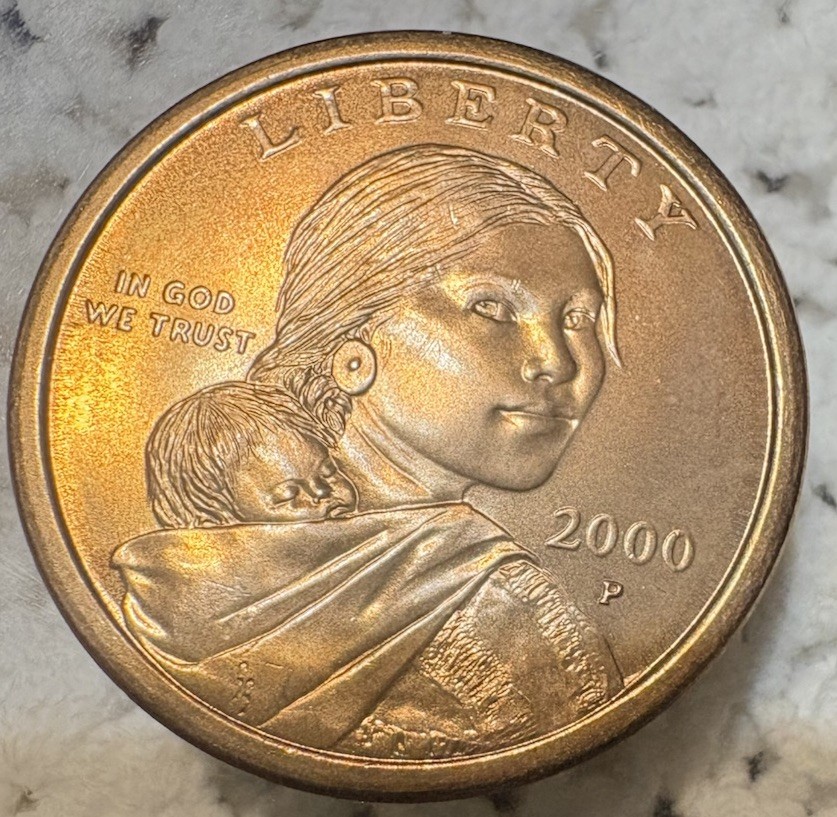 Free Shipping == 2000P Sacagawea One Dollar=US Liberty Gold Color_ Uncirculated