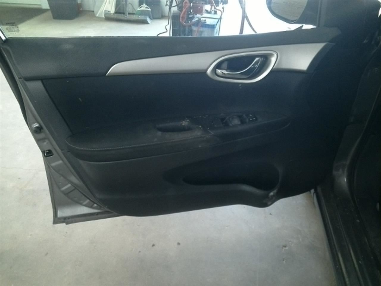 Driver Left Front Spindle/Knuckle Fits 11-25 LEAF 104814740