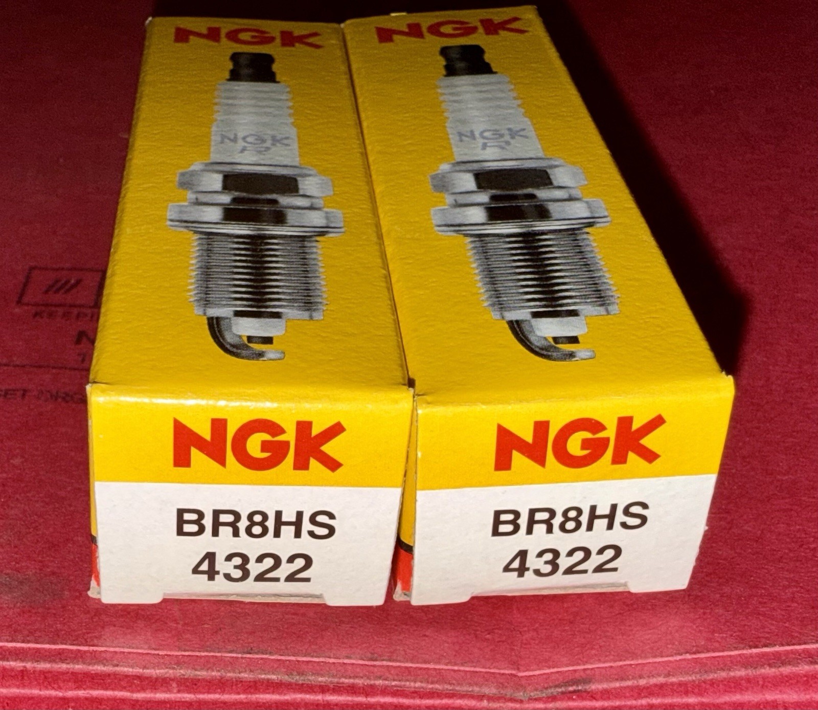 NGK BR8HS Yamaha Waverunner spark plug (pack of 2) new