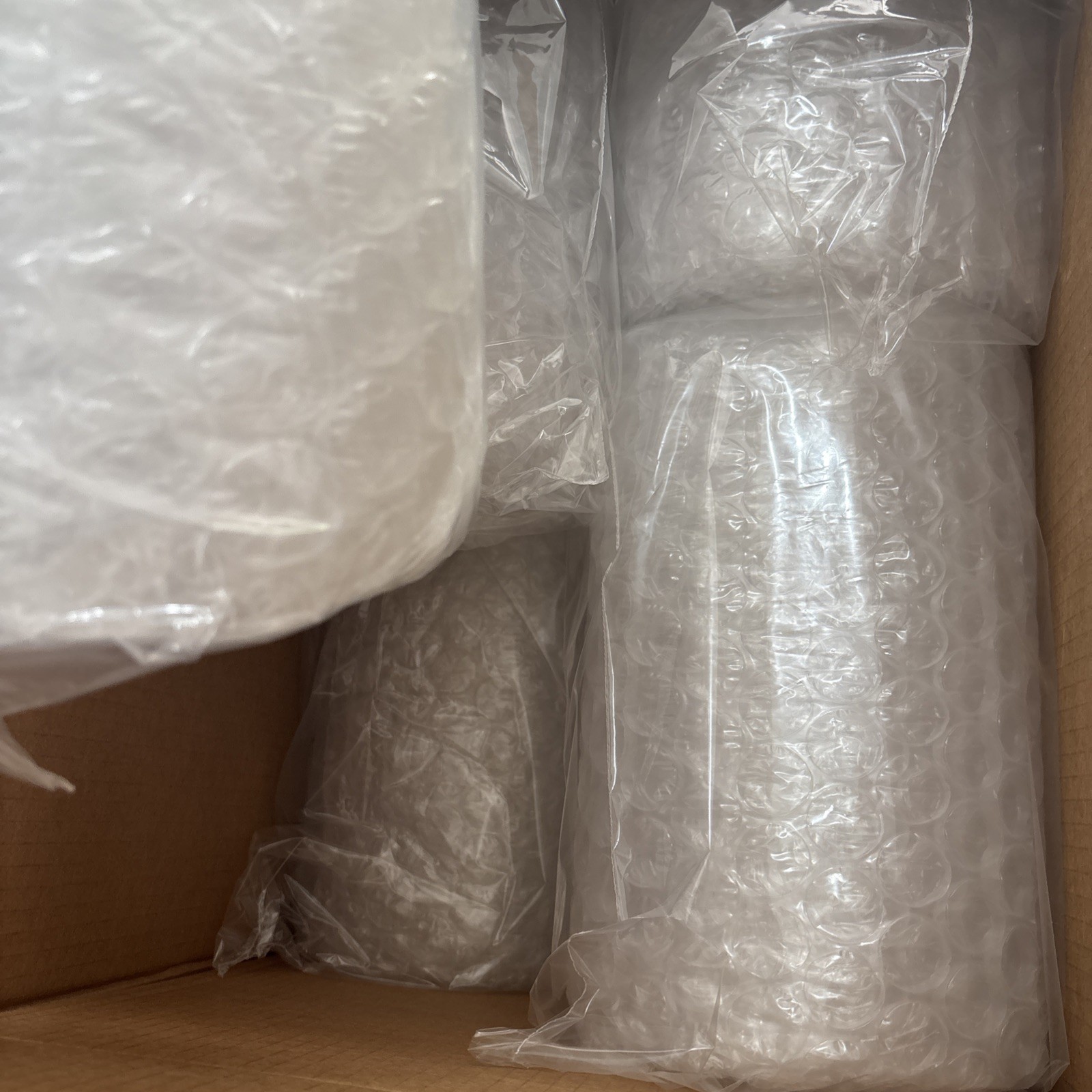 Bubble wrap 12 x 15‘ perf 12” 12 rolls