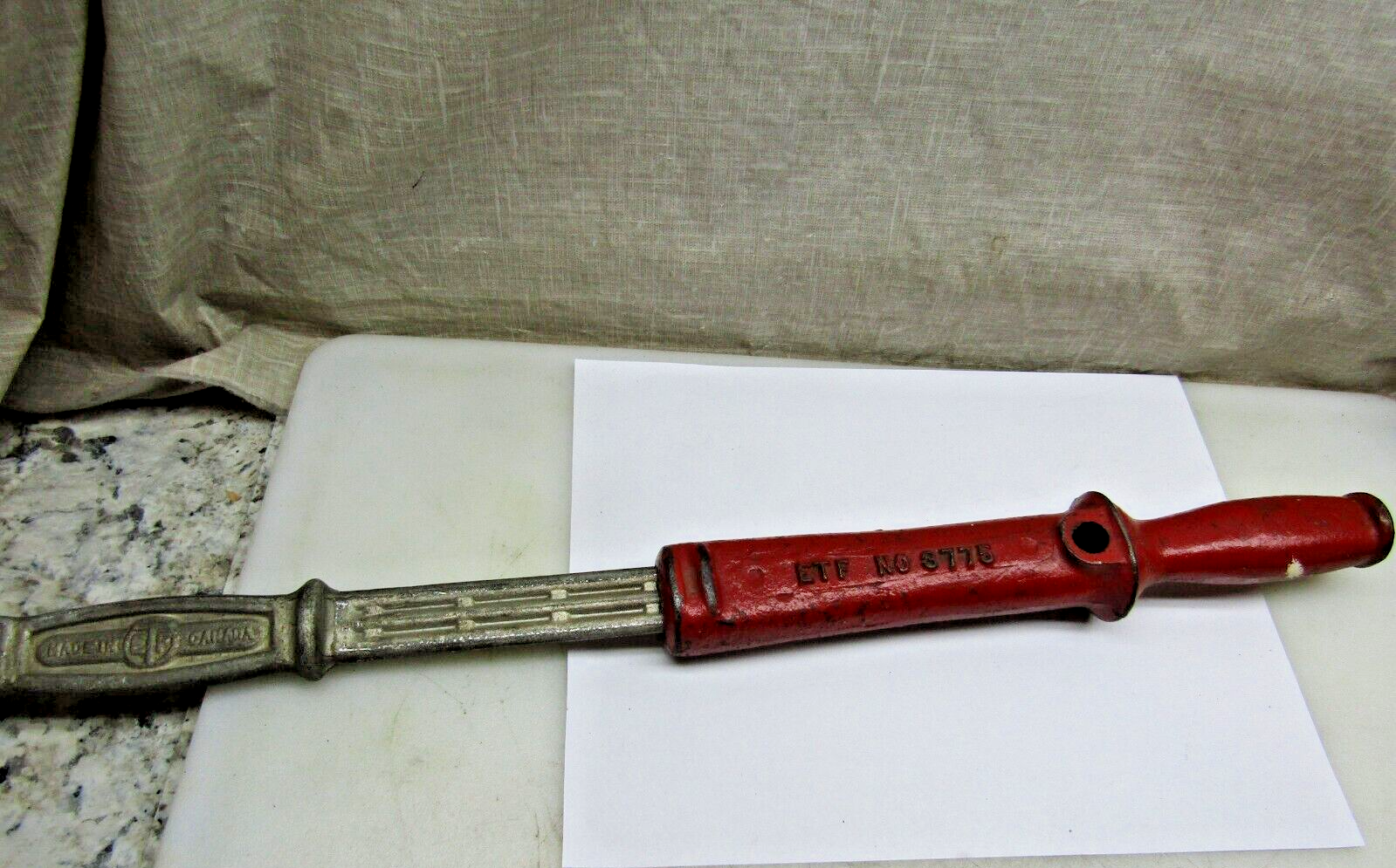 ETF No. 3775 USED Nail Puller Cast Iron Made in Canada