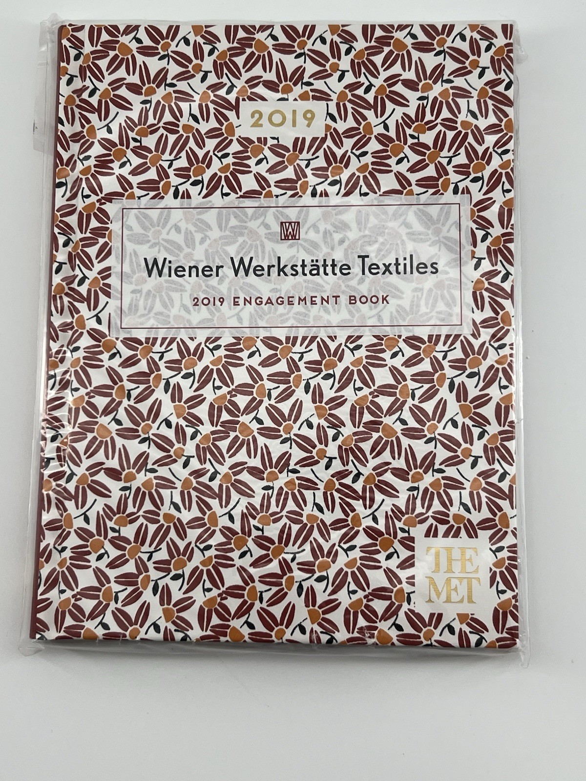 The Met 2019 Engagement Book. Wiener Textiles. Paper Scraps Crafts Art, Ephemera
