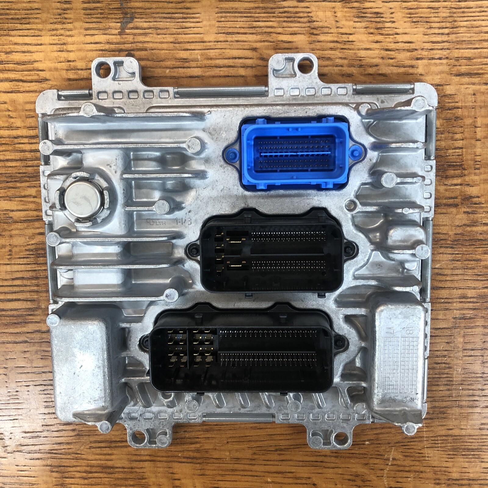New OEM GM Engine Control Module ECM E98 2.8 Duramax Colorado Canyon 2017-2019