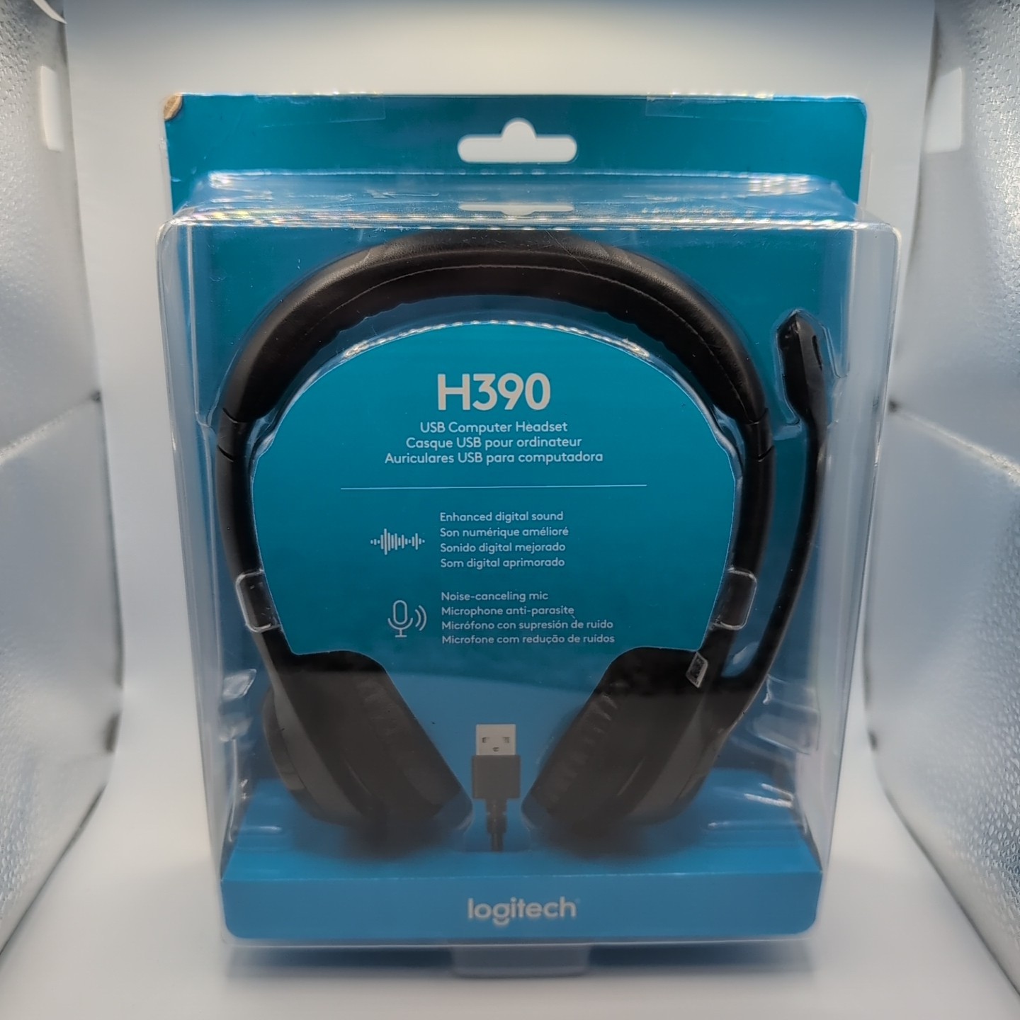 Logitech H390 Wired USB On-Ear Stereo Headphones with Mic Black PC Laptop