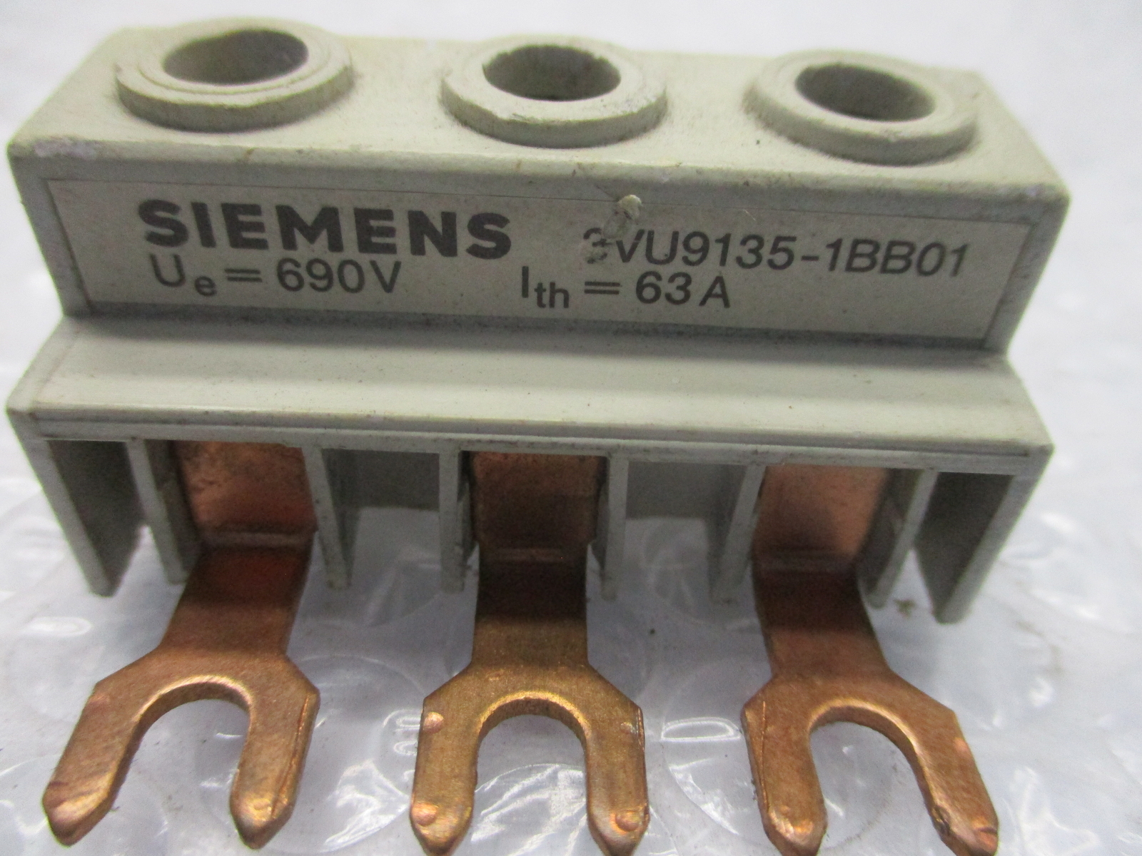SIEMENS 3VU9135-1BB01 LINE SIDE FEEDER NSNP