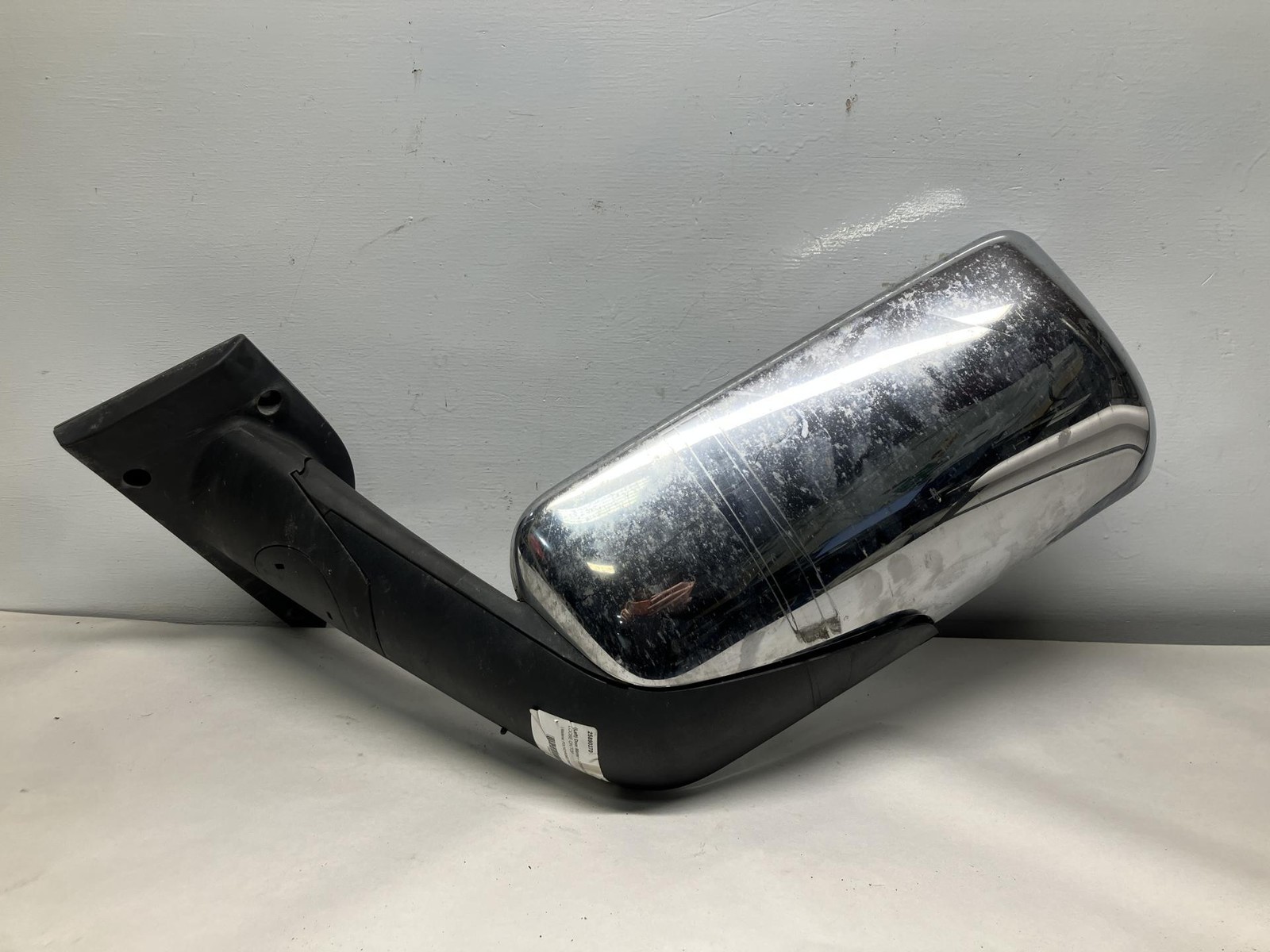 2017-2026 Freightliner CASCADIA POLY/CHROME Left/Driver Door Mirror - Used