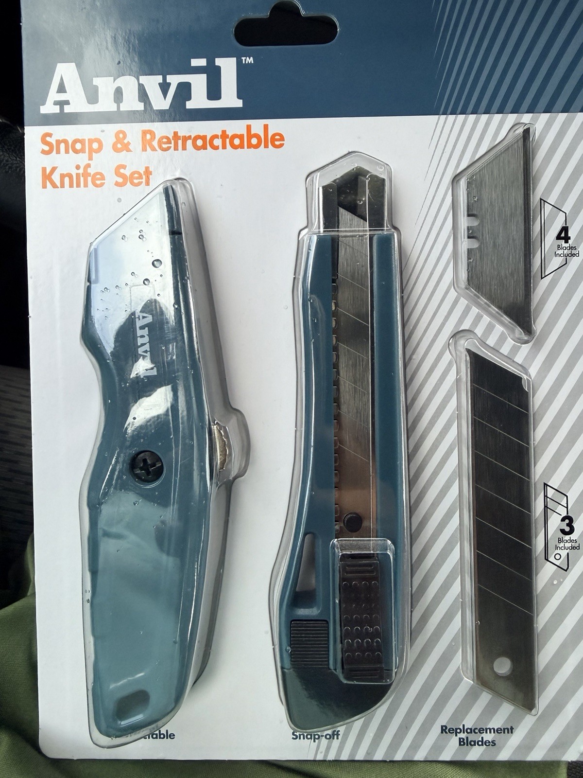 Anvil Snap and Retractable Utility Knife Set with Extra Blades
