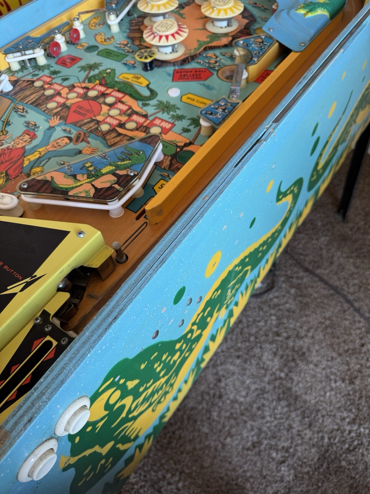 Bally's Nip-it Pinball Machine (1972)