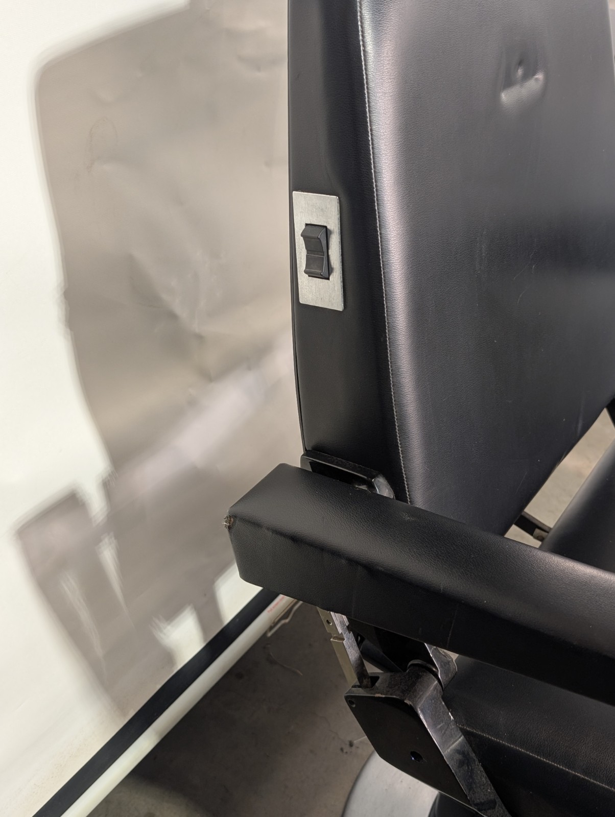 Reliance 880 Exam Chair-Excellent Condition!