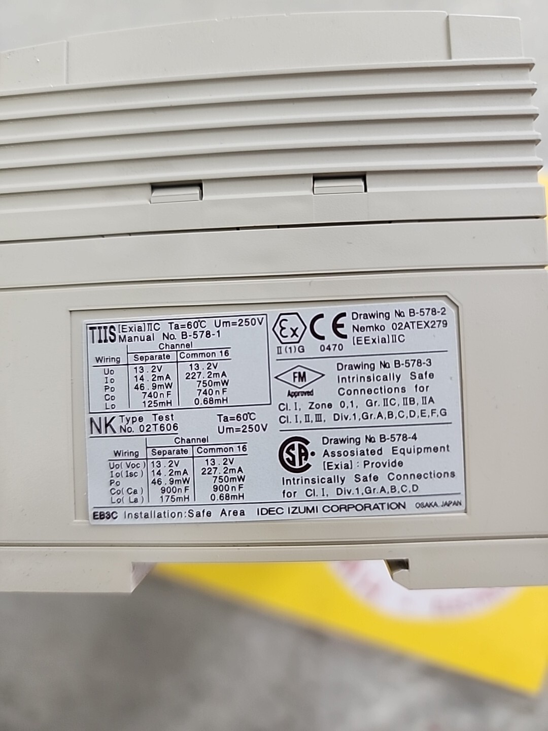 IDEC EB3C-T16CKD Barrier Relay, USED 24VDC