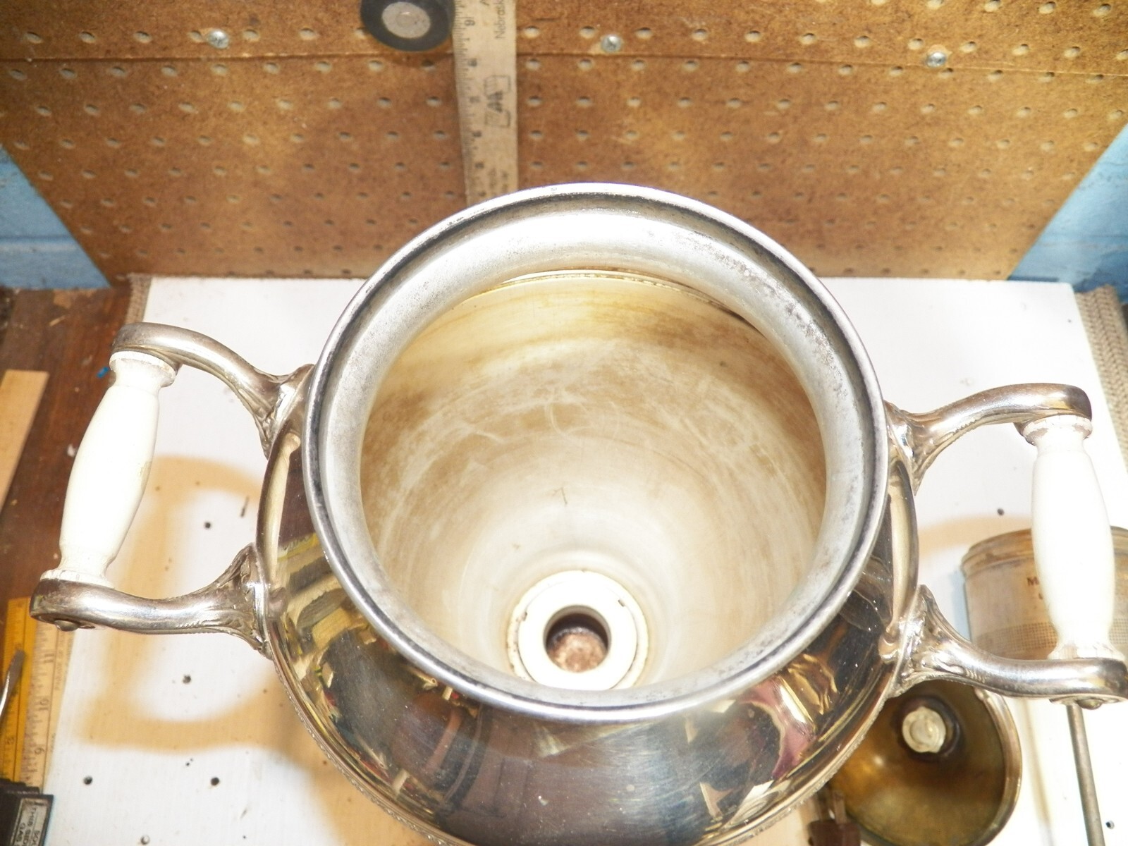 1925 MANNING BOWMAN & CO. Electric Coffee Percolator - Warms Up