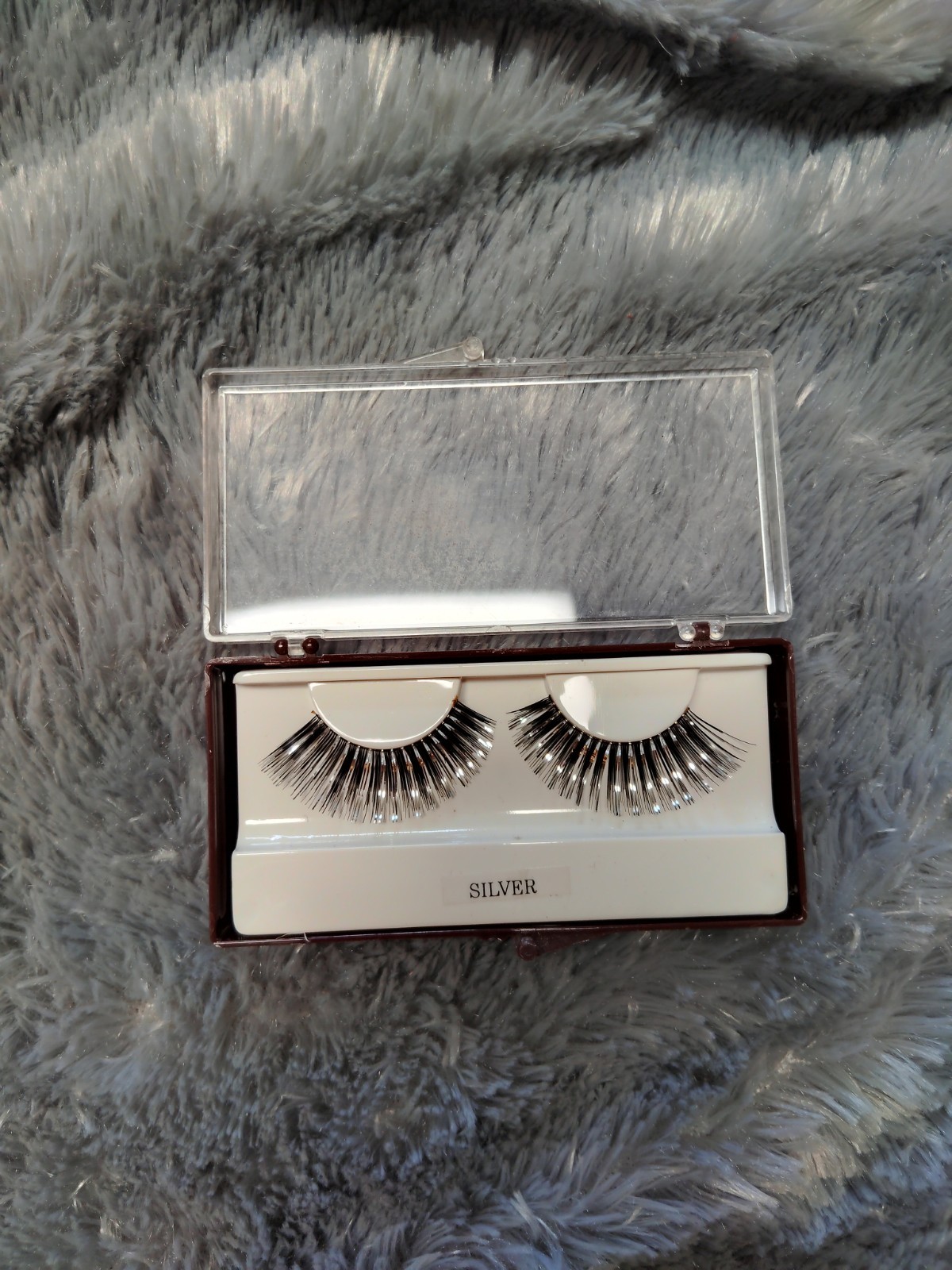 Silver Eye Lashes