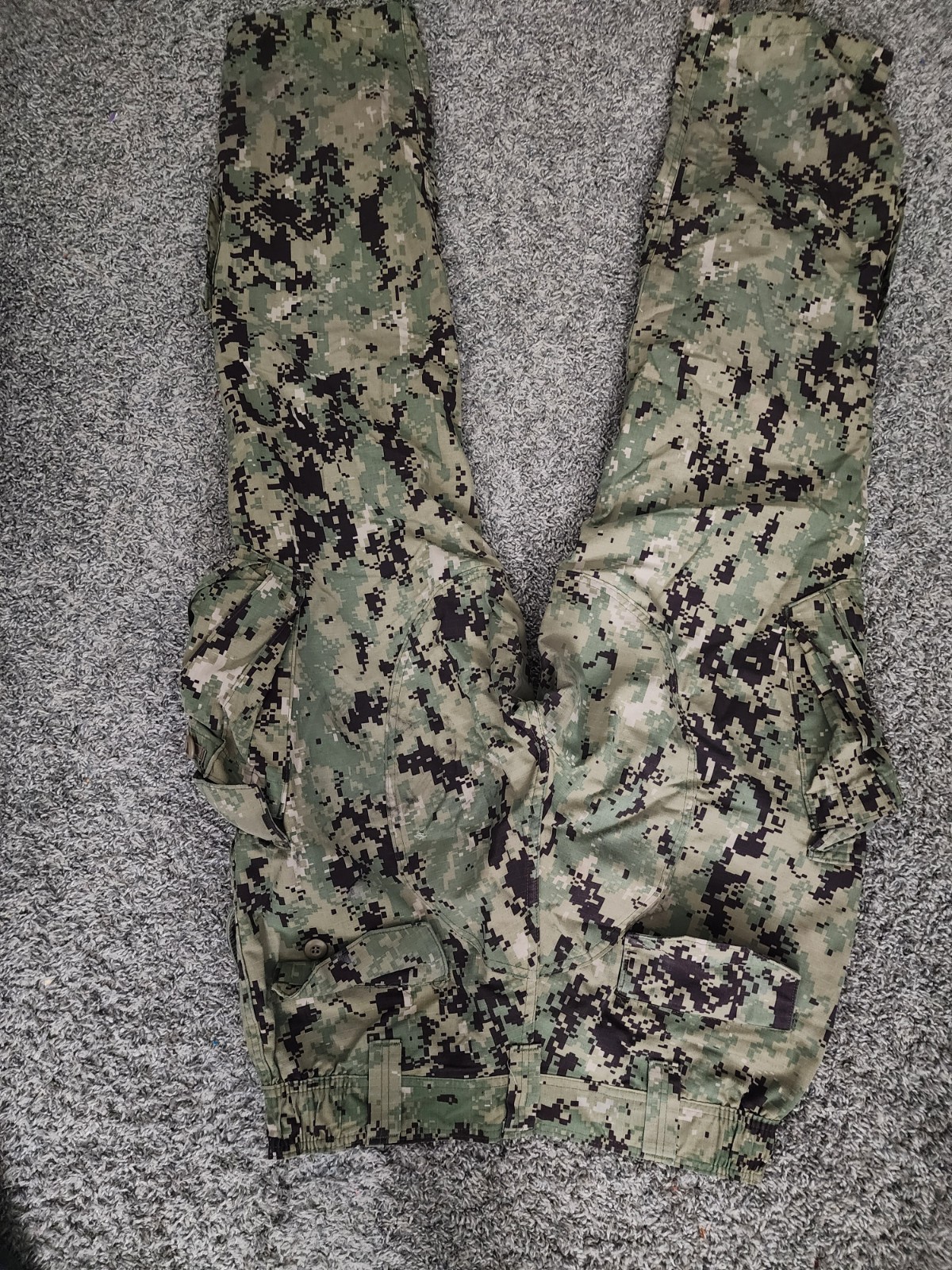 US Navy Working Uniform Large Regular Trousers Camo APEC Type III