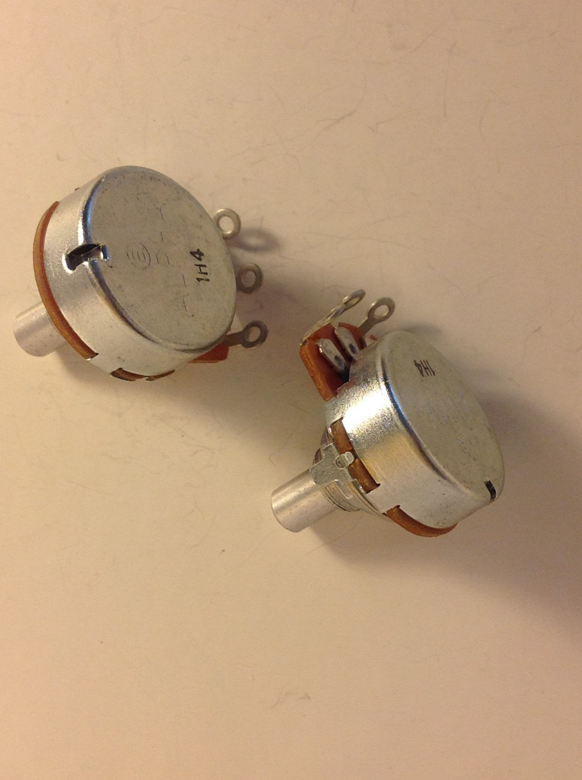 2x Alpha 250K Reverse Audio Potentiometers Solid Shaft US Spec Lefty Guitar Pots