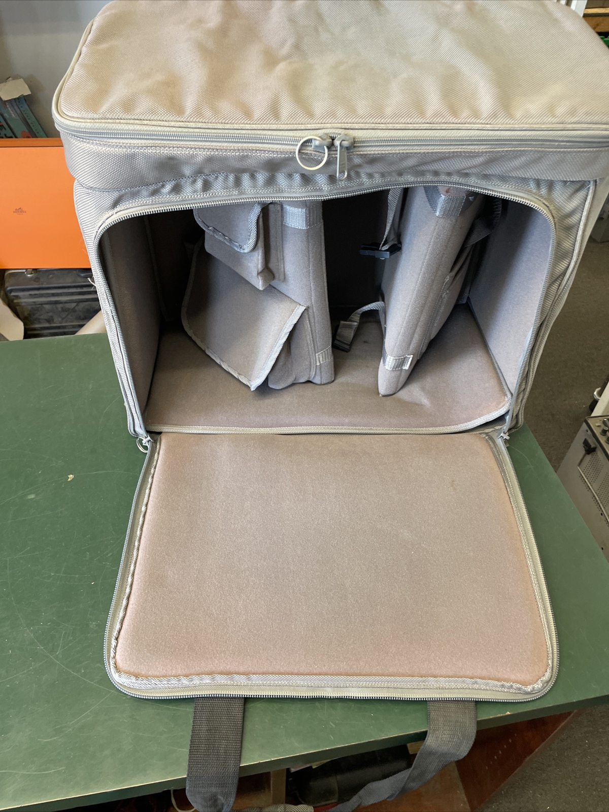 Dayna Macintosh Mac MacCharlie Mac Charlie IBM PC Clone Computer Bag Travel
