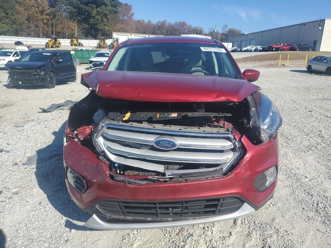 ESCAPE 2019 Glove Box 4924929