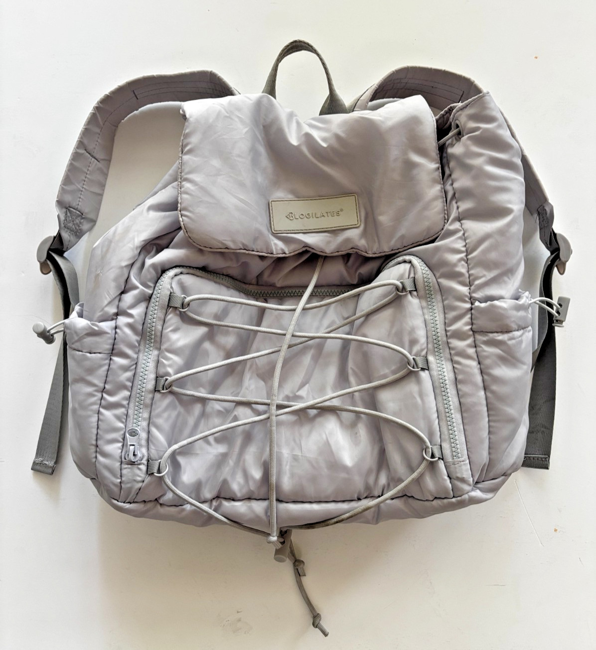 Blogilates Womens Ultimate Athletic Trainer Backpack Puffy Bag Silver 7 Pockets
